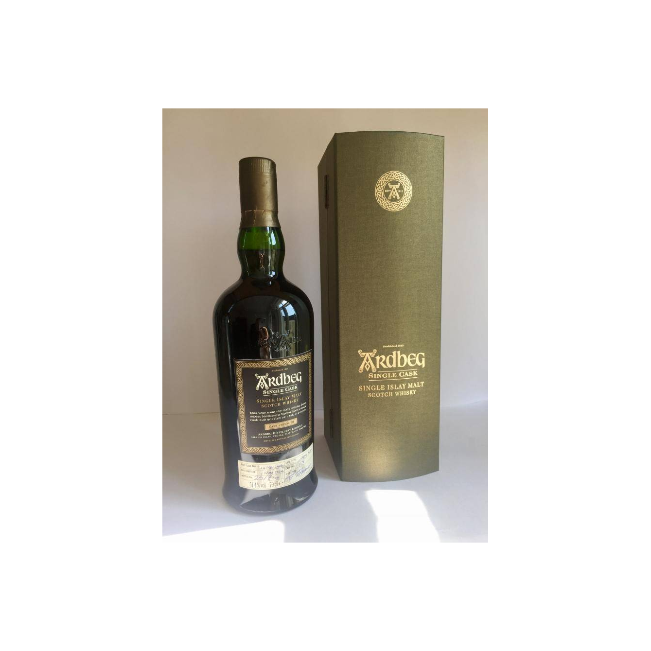 Ardbeg 1976 27 Years Single Malt Whisky 2
