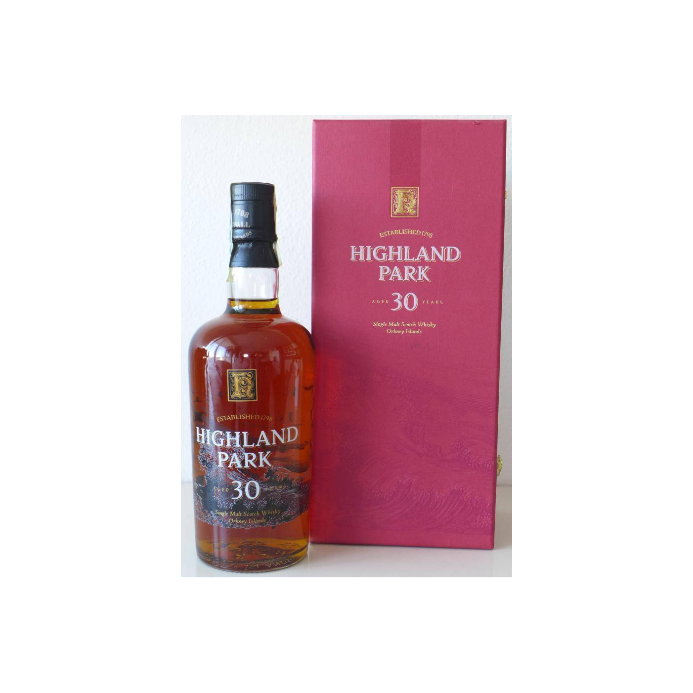 Highland Park 30 Years Single Malt Whisky 2