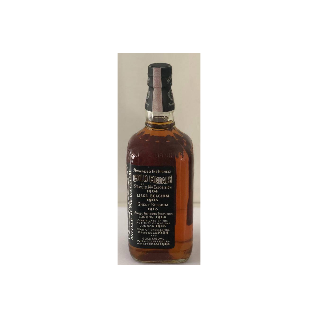 Jack Daniel's Tennessee Whisky  2