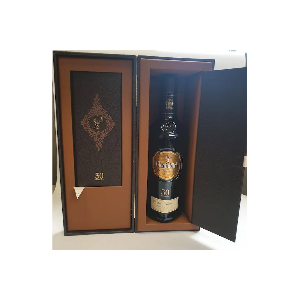 Glenfiddich 30 Years Single Malt Whisky 3