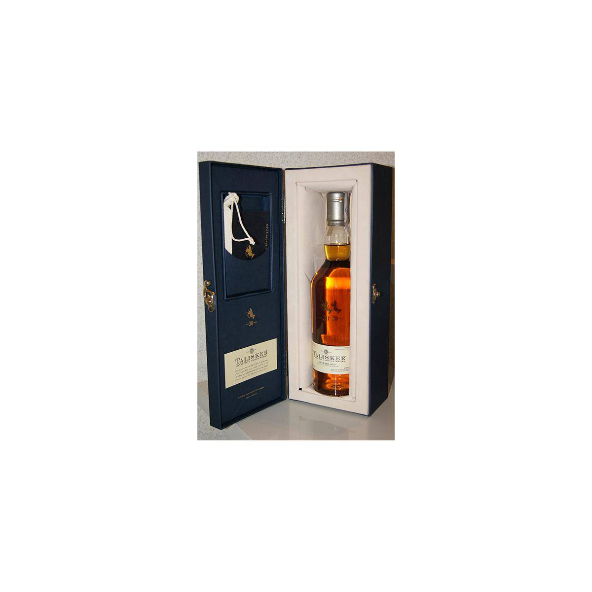 Talisker 30 Years Single Malt Whisky 2