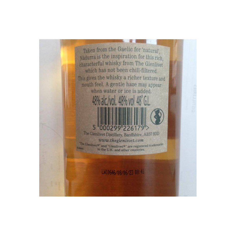 The Glenlivet 16 Years Single Malt Whisky 2