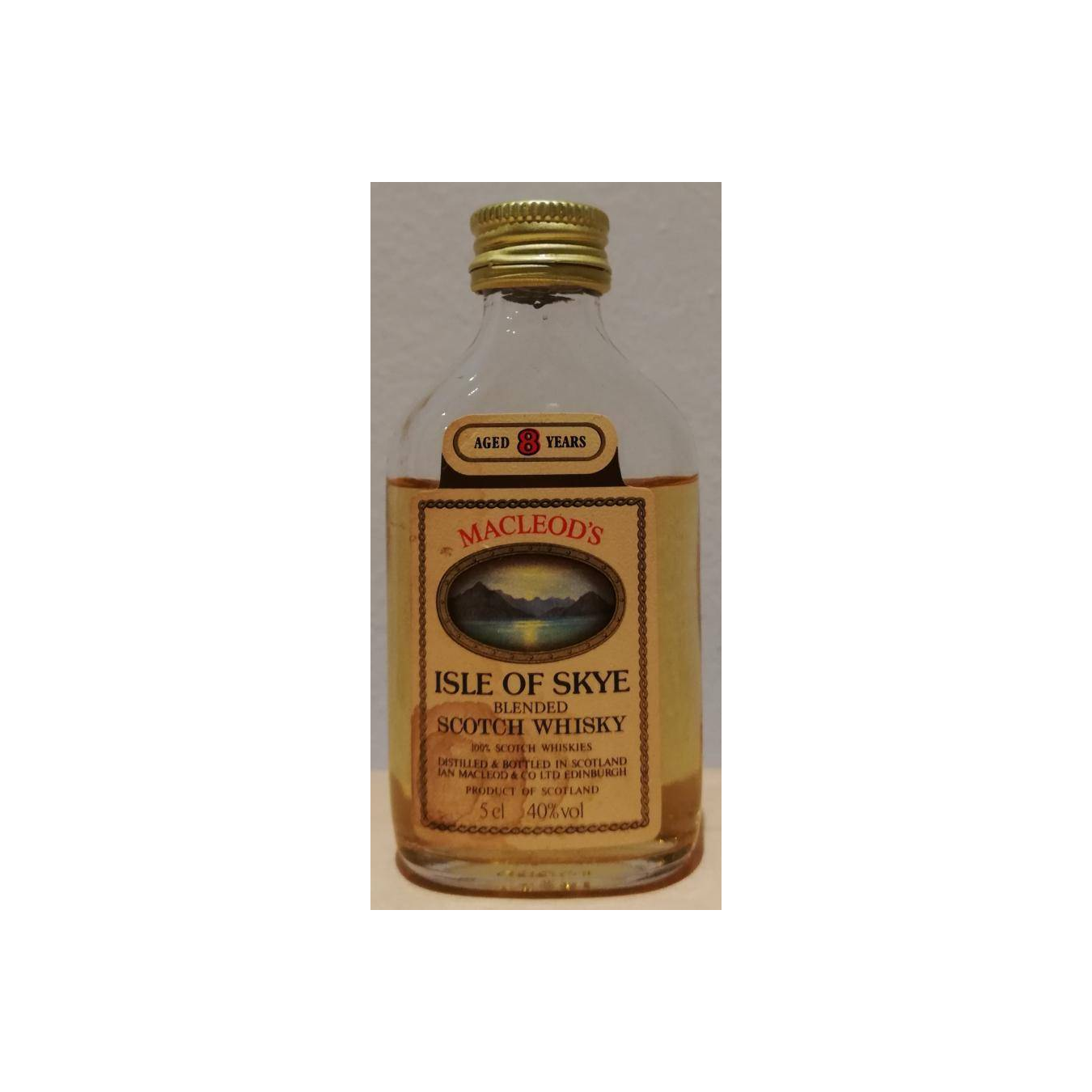 Ian Macleod Miniature 8 Years Blended Whisky 2