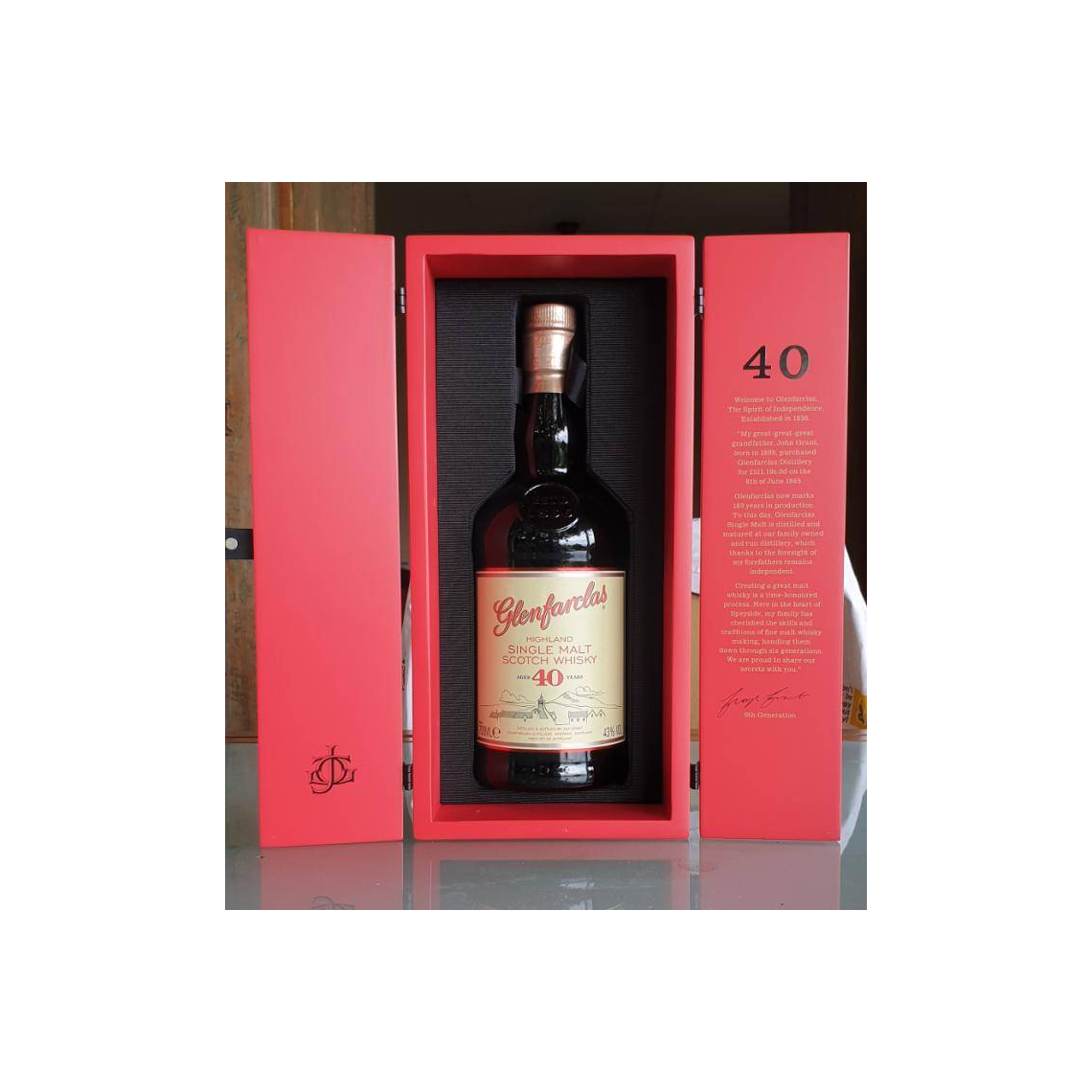 Glenfarclas 40 Years Single Malt Whisky 2