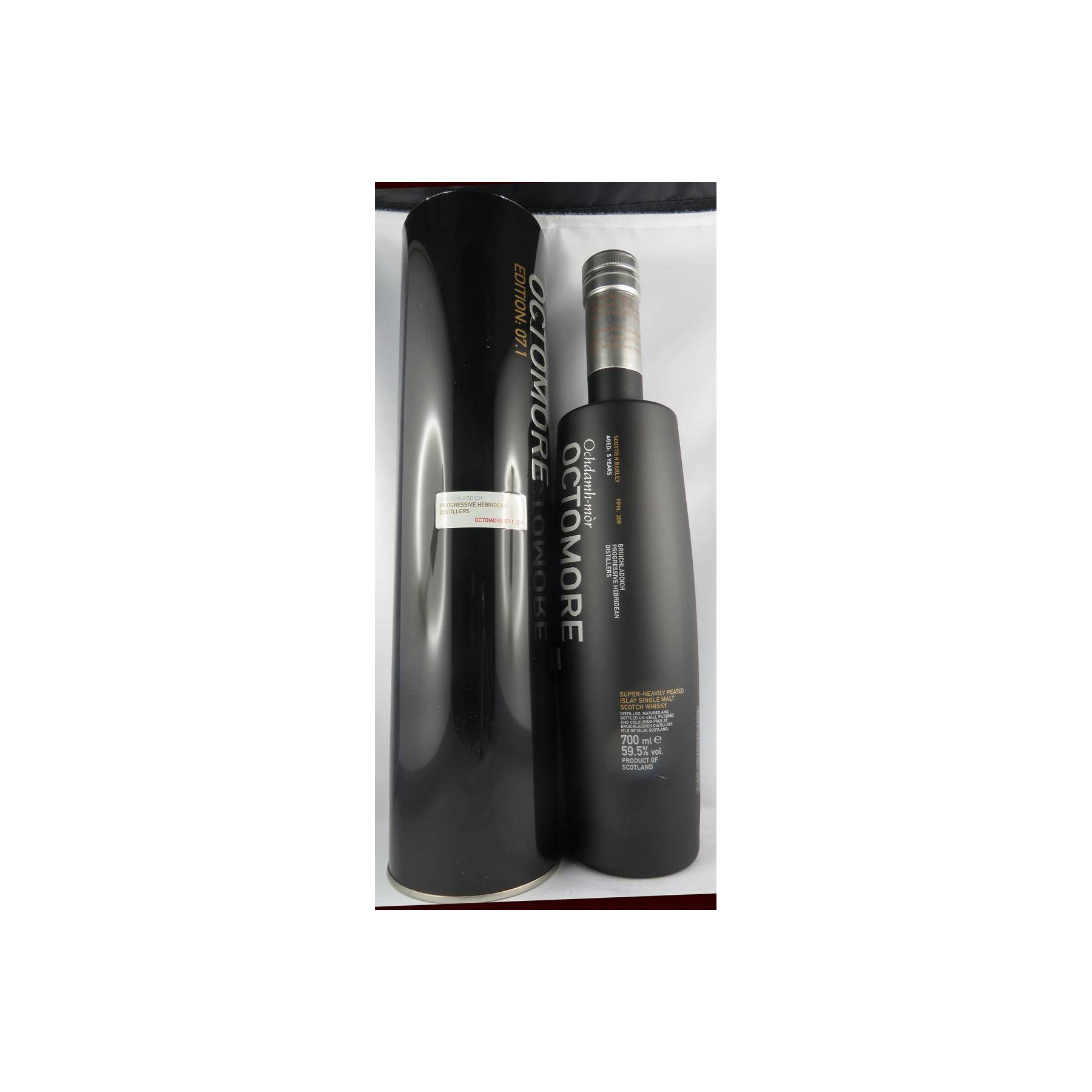 Octomore 5 Years Single Malt Whisky 2