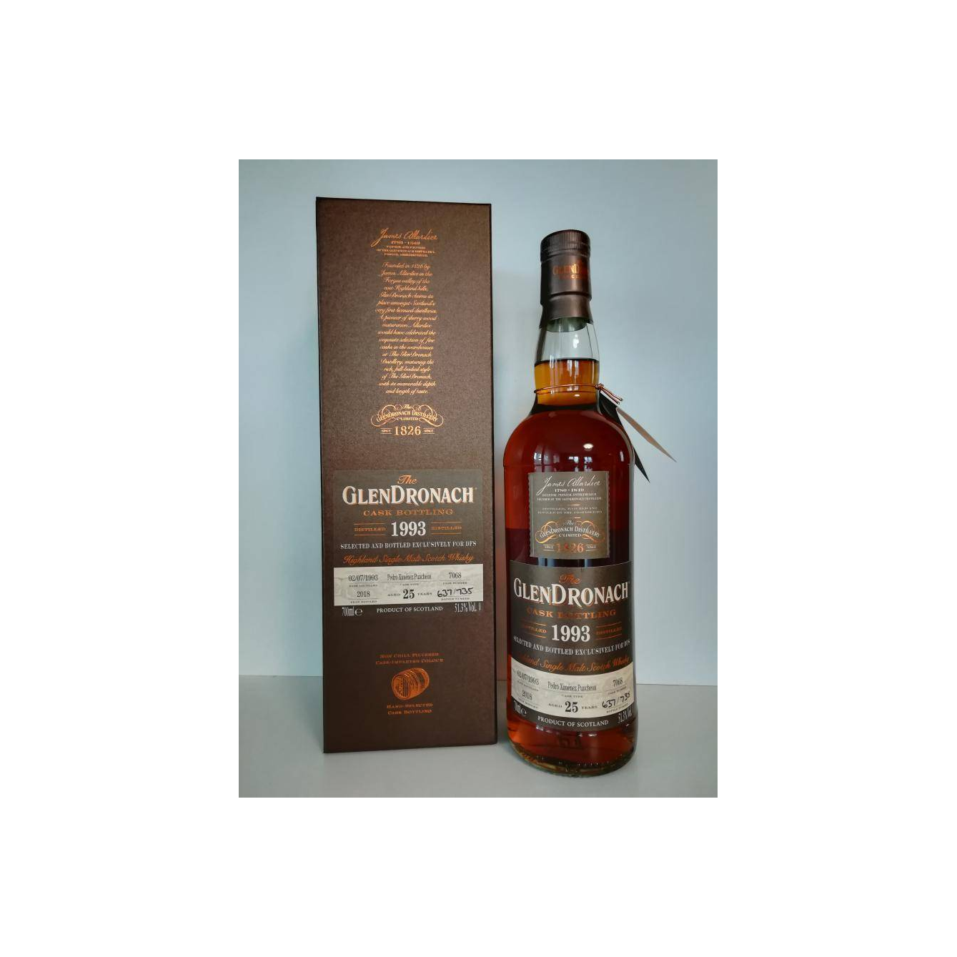 GlenDronach 1993 25 Years Single Malt Whisky 2