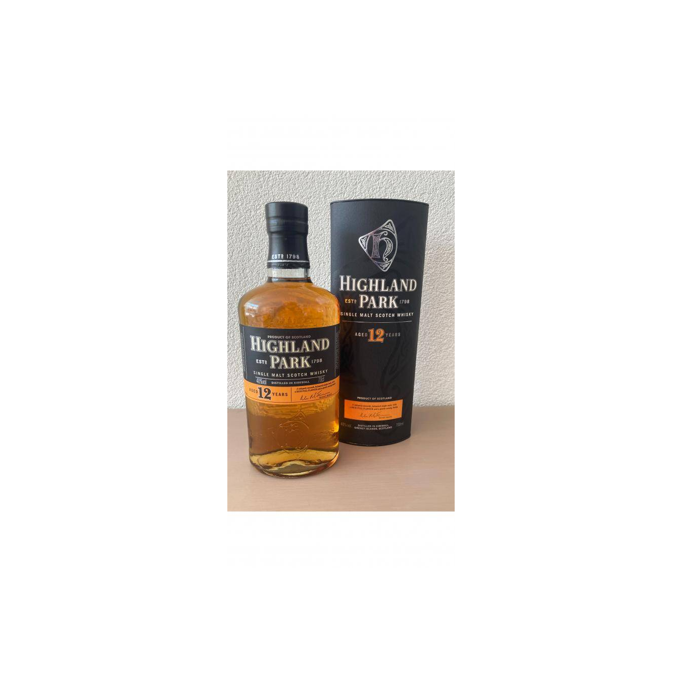 Highland Park 12 Years Single Malt Whisky 2