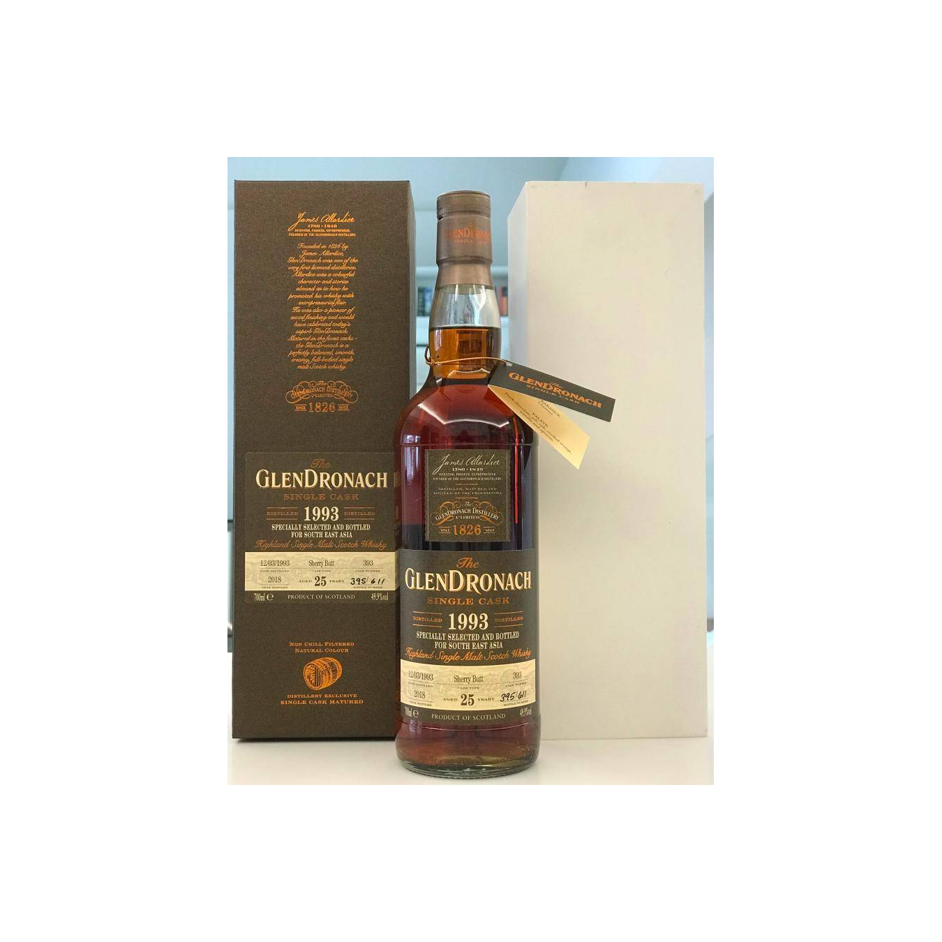 GlenDronach Single Cask 1993 25 Years Single Malt Whisky 2