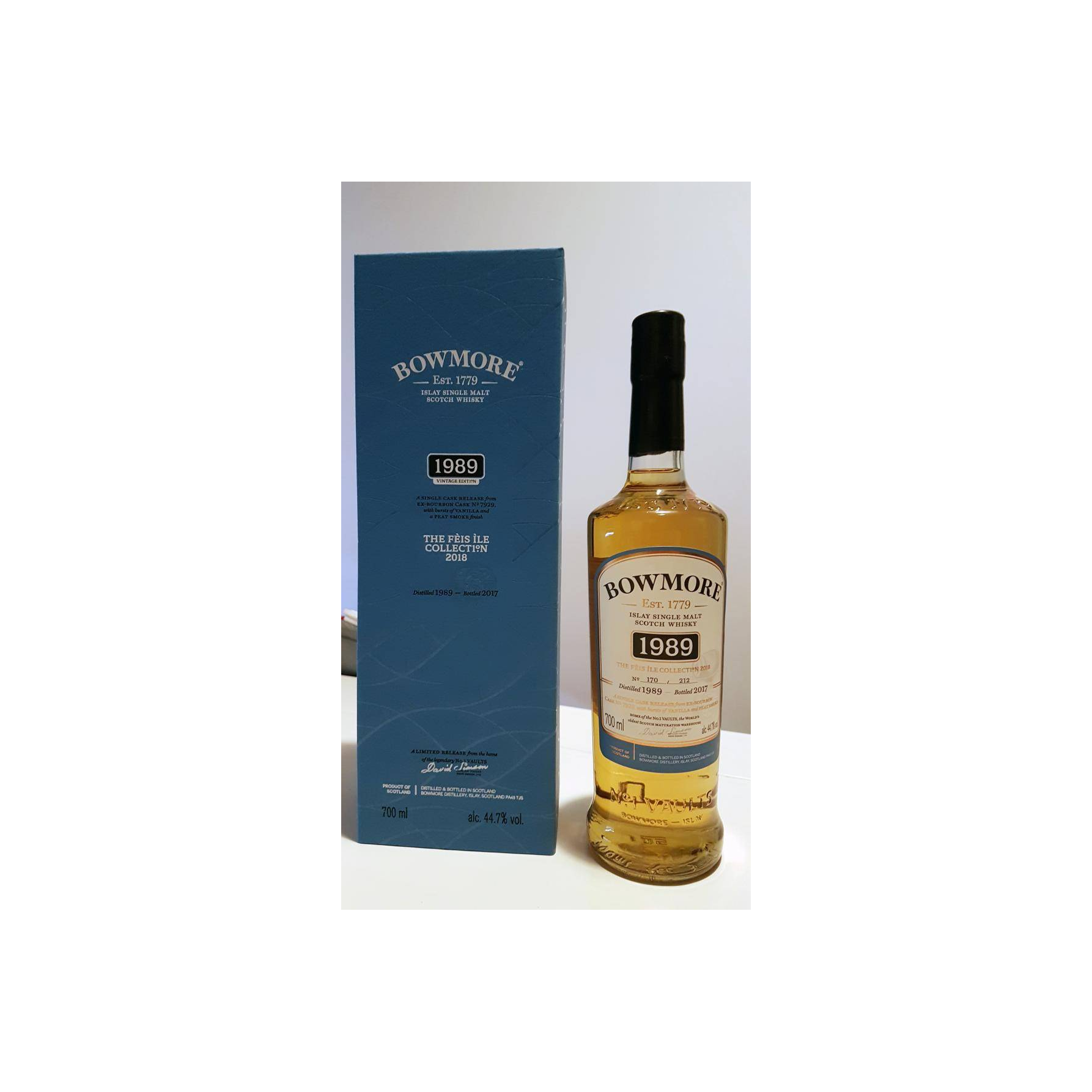 Bowmore 1989 28 Years Single Malt Whisky 2