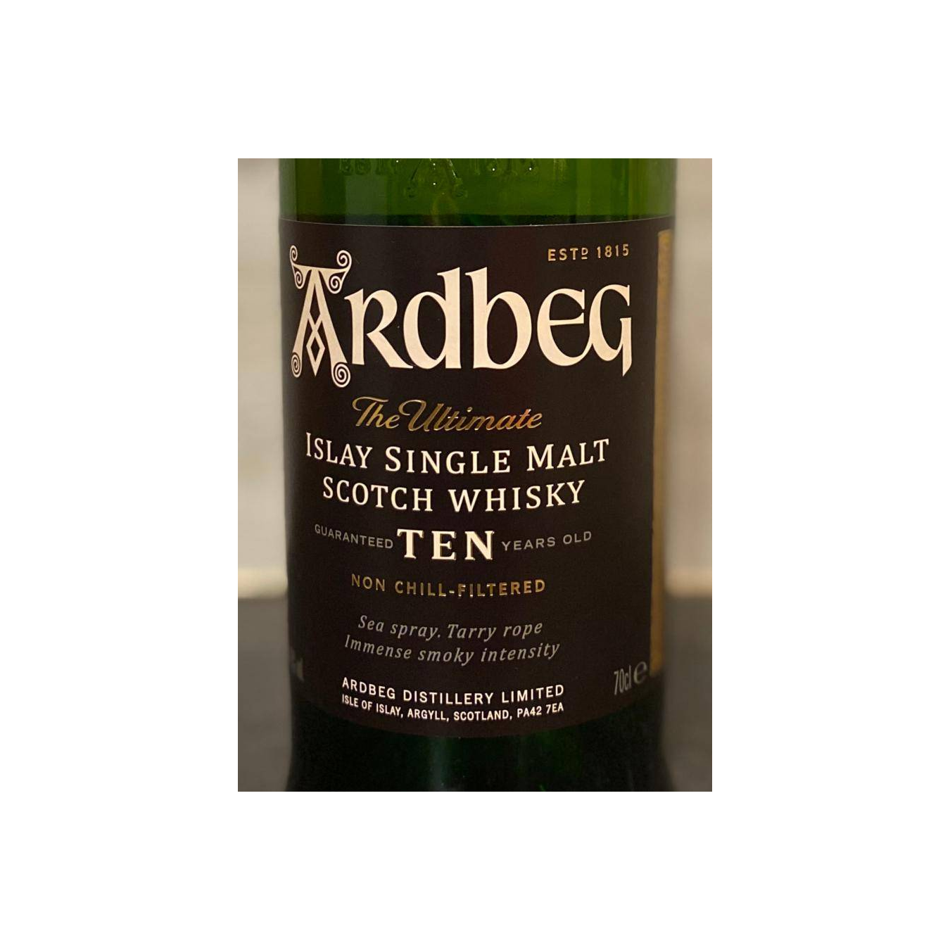 Ardbeg 10 Years Single Malt Whisky