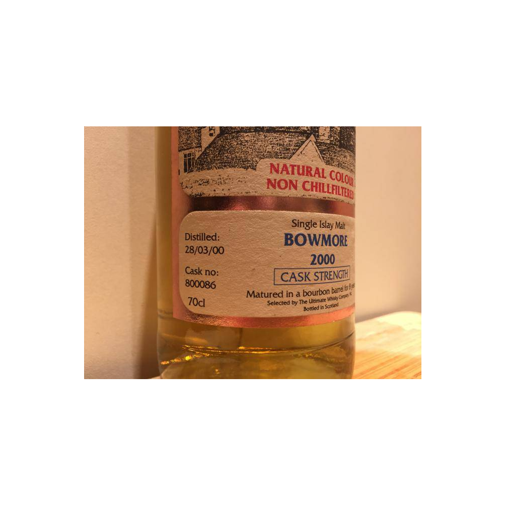 Bowmore 2000 8 Years Single Malt Whisky 2