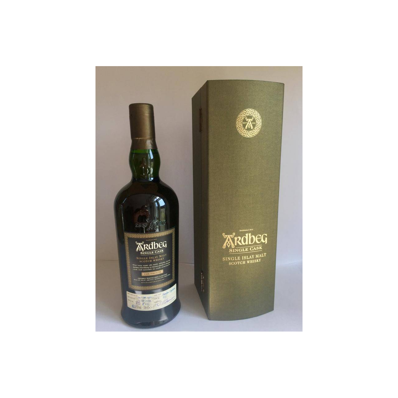 Ardbeg 1972 32 Years Single Malt Whisky 2