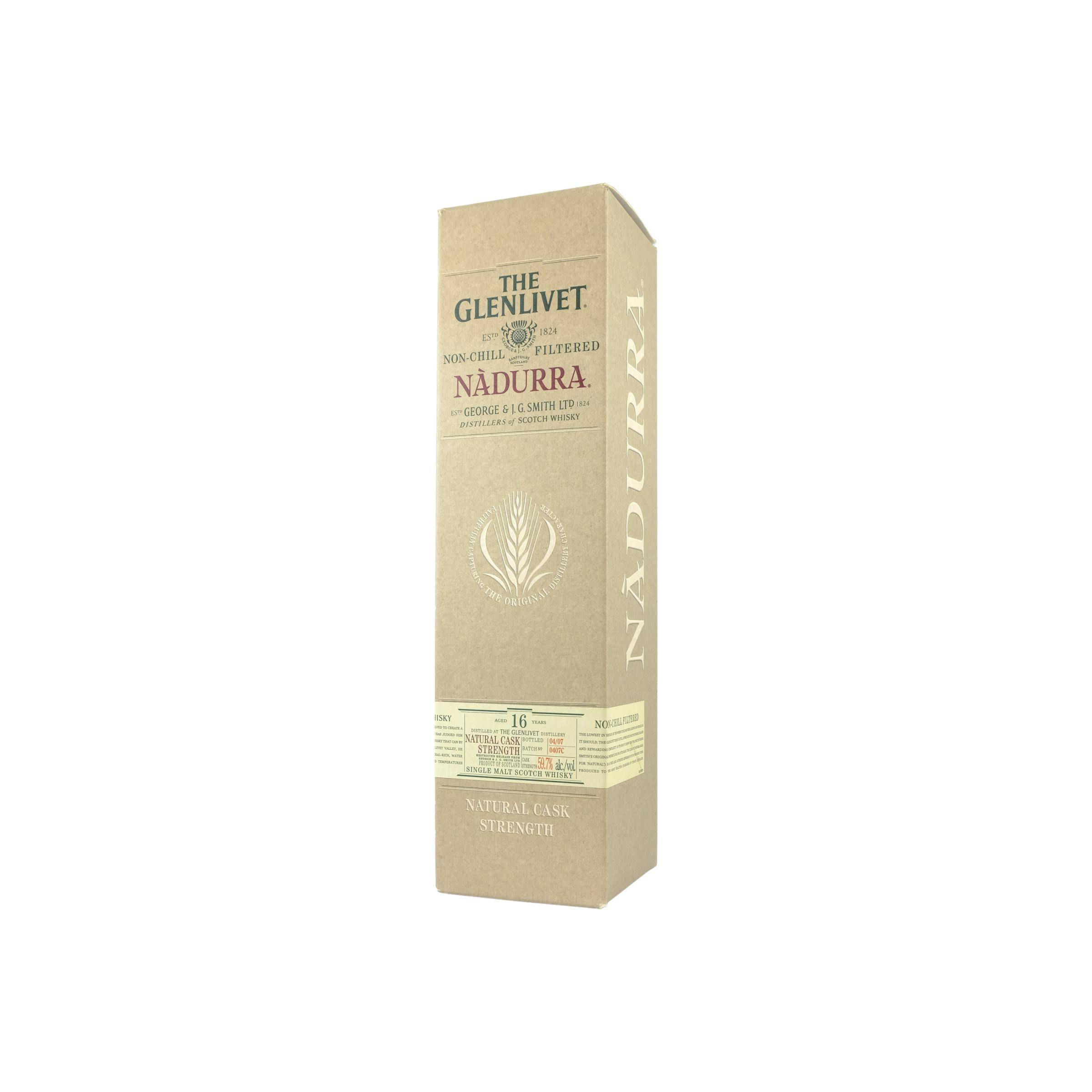 The Glenlivet 16 Years Single Malt Whisky 2