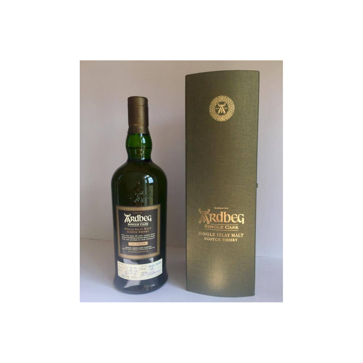 Ardbeg 1972 31 Years Single Malt Whisky 2
