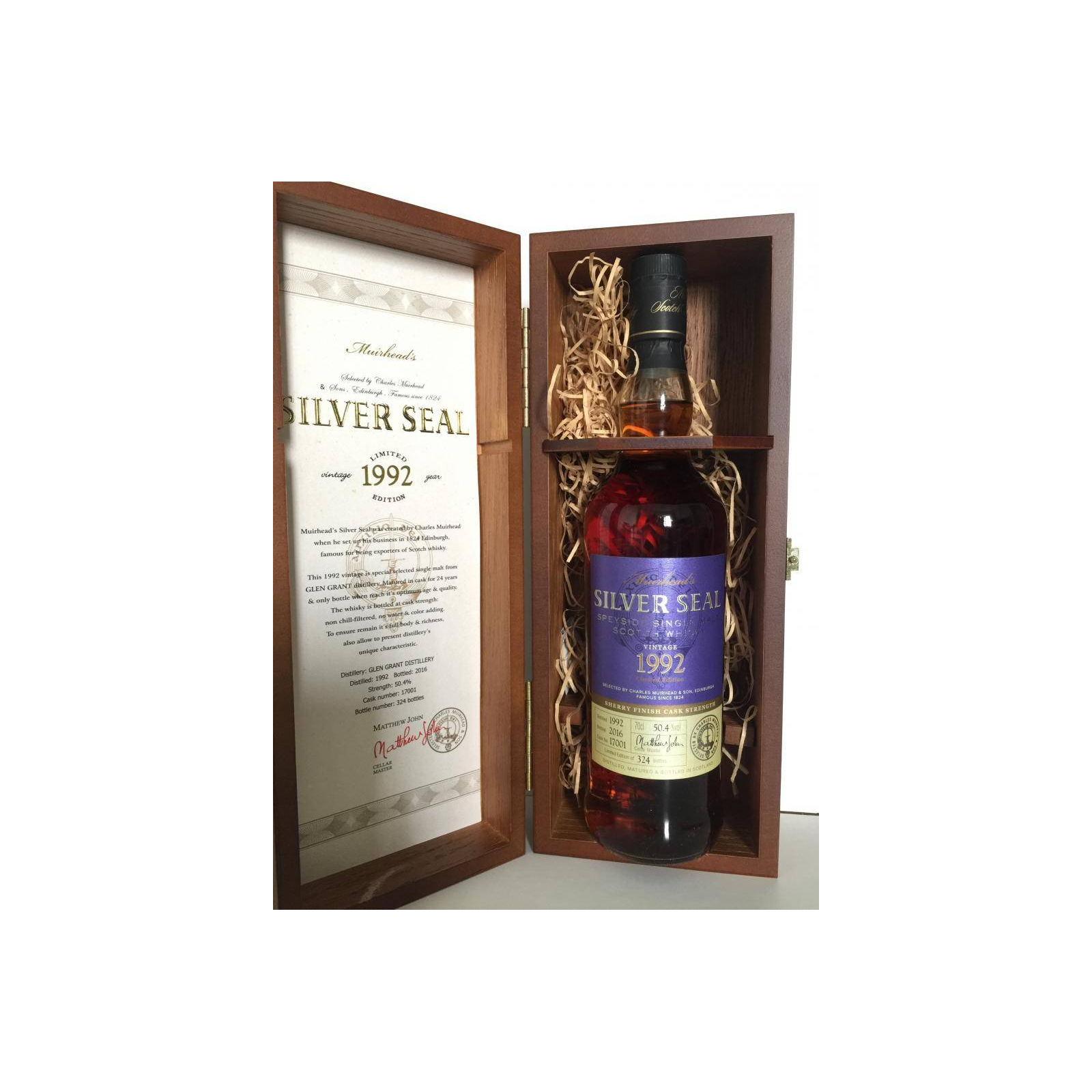Glen Grant 1992 24 Years Single Malt Whisky 3