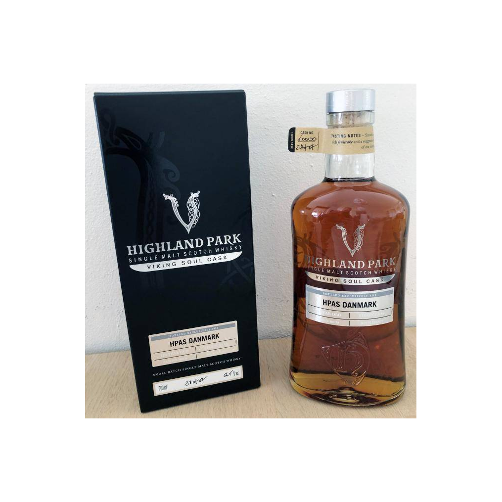 Highland Park 12 Years Single Malt Whisky 2