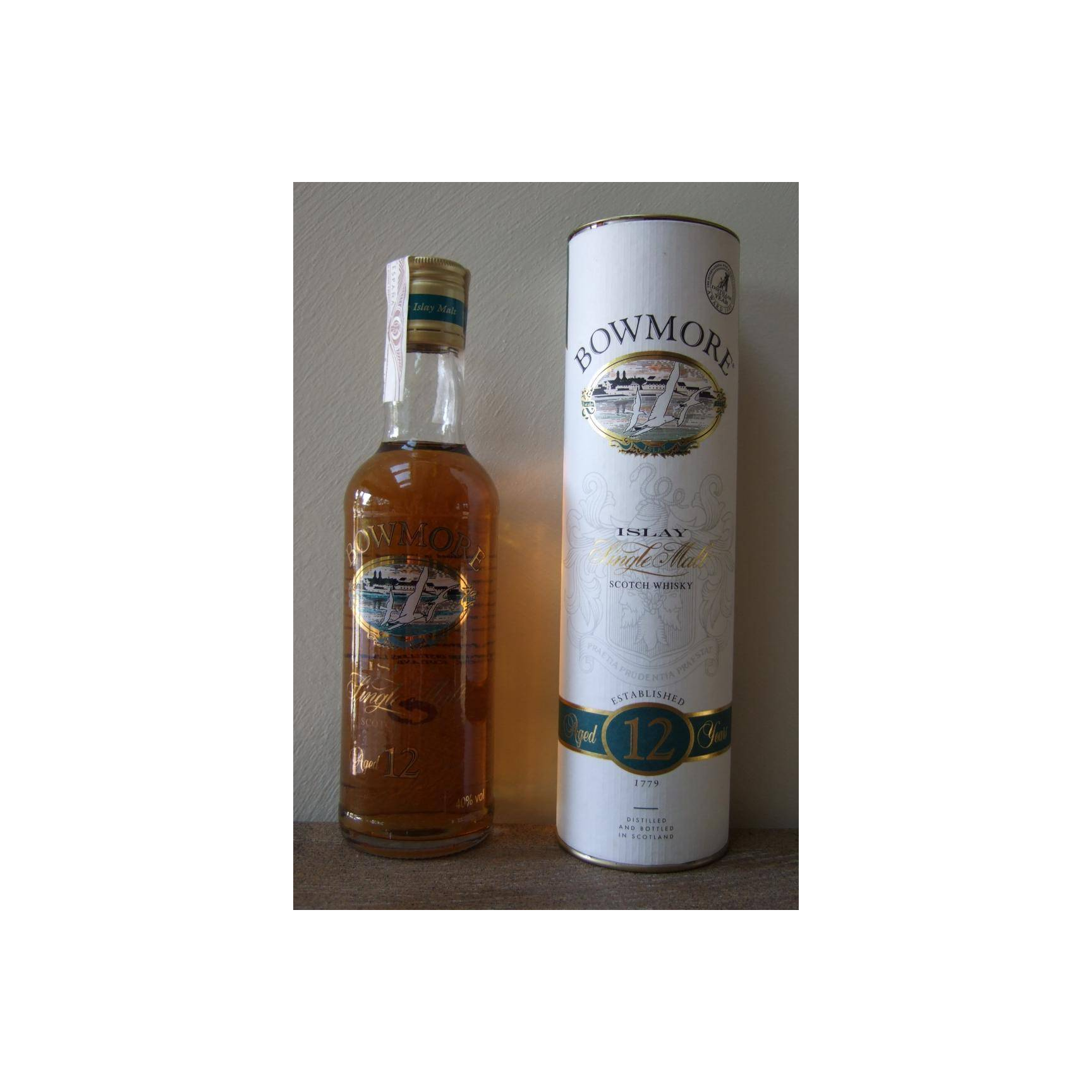 Bowmore 12 Years Single Malt Whisky 3