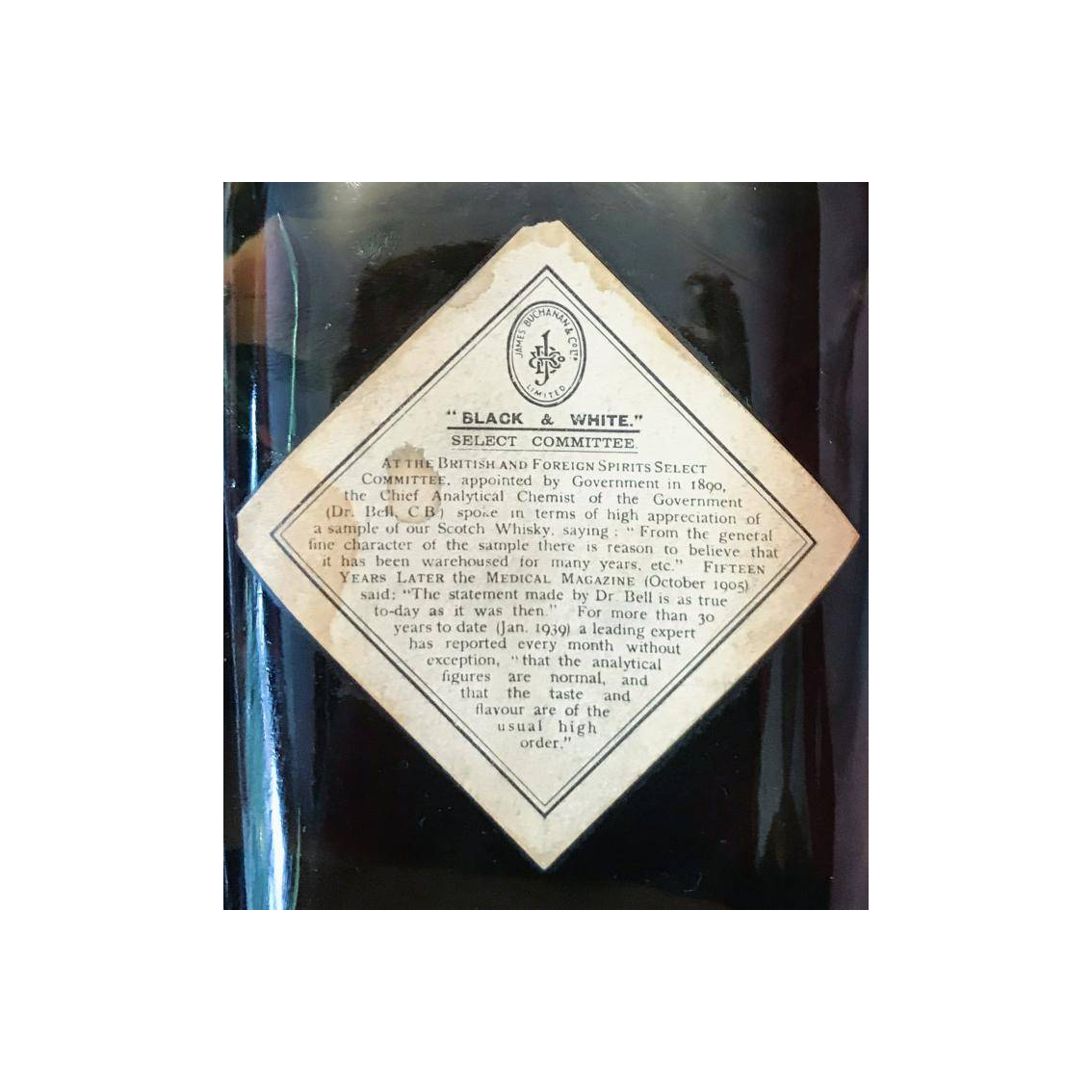 Black & White Blended Whisky 2