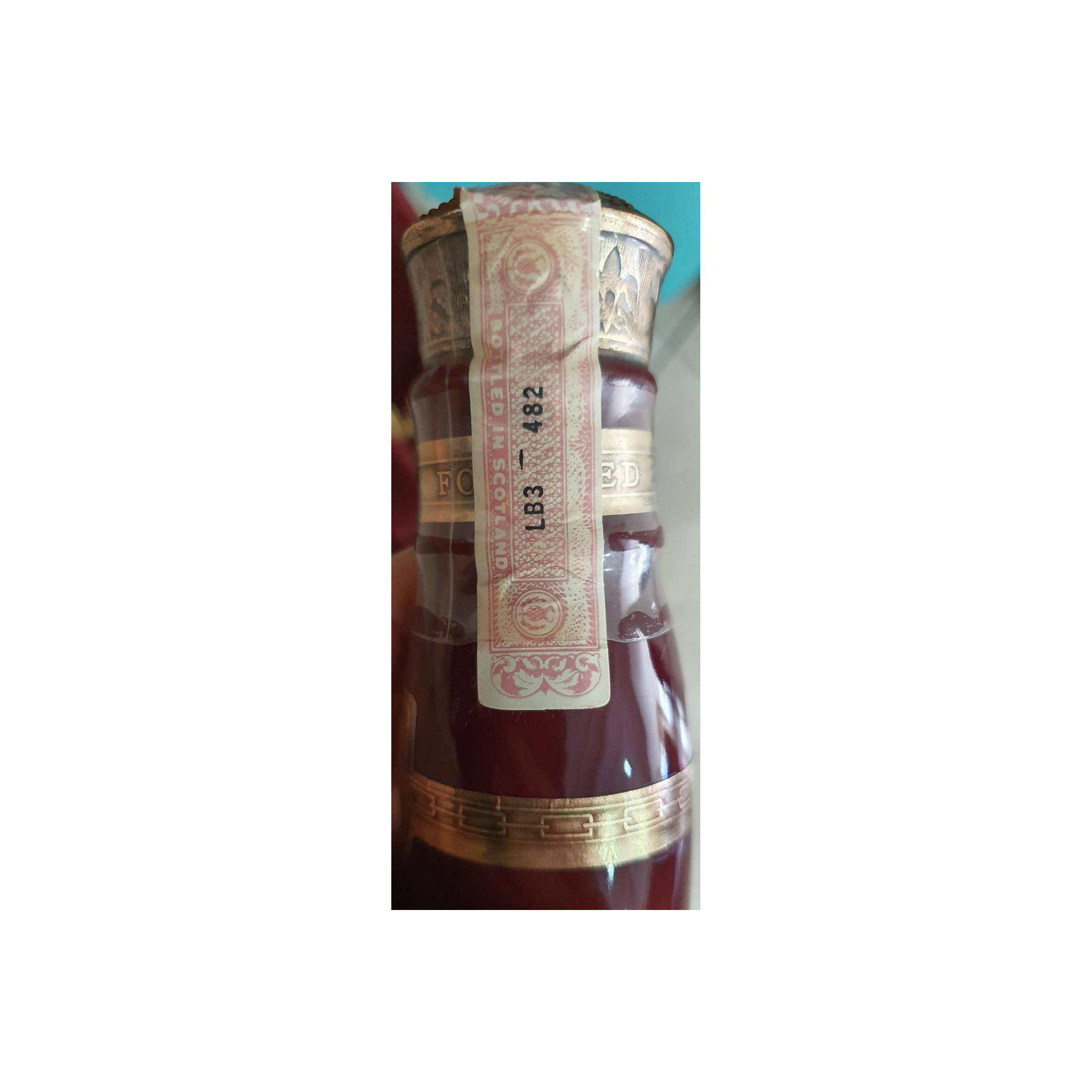 Chivas Regal 21 Years Blended Whisky 3