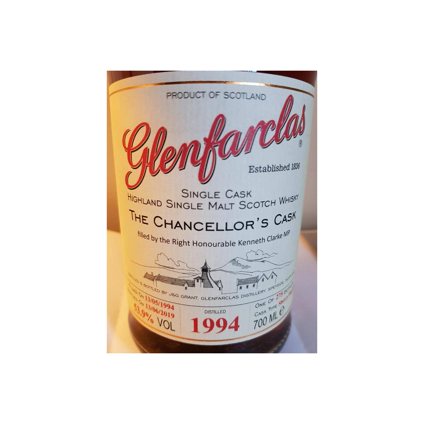Glenfarclas 1994 25 Years Single Malt Whisky 2