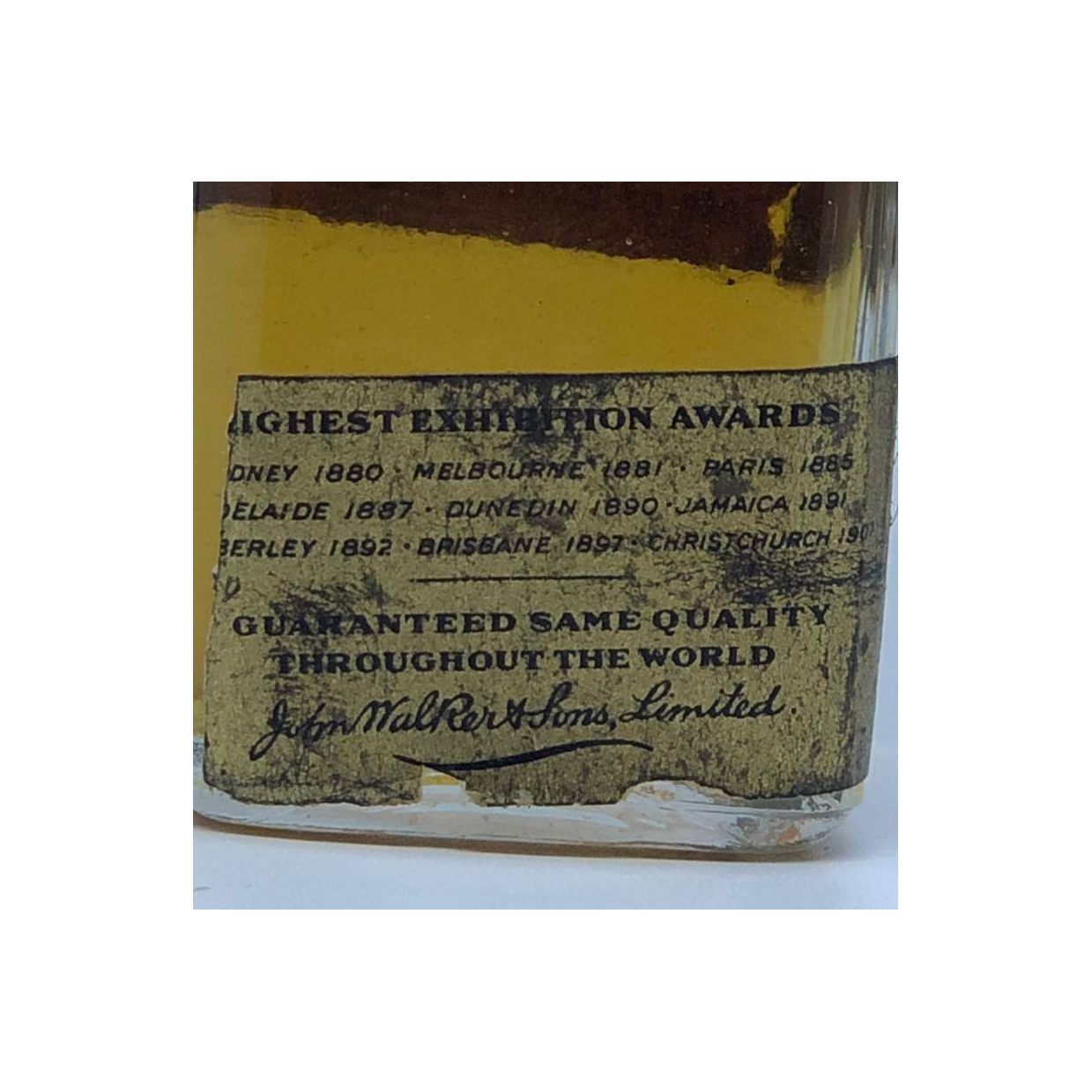 Johnnie Walker Blended Whisky 3