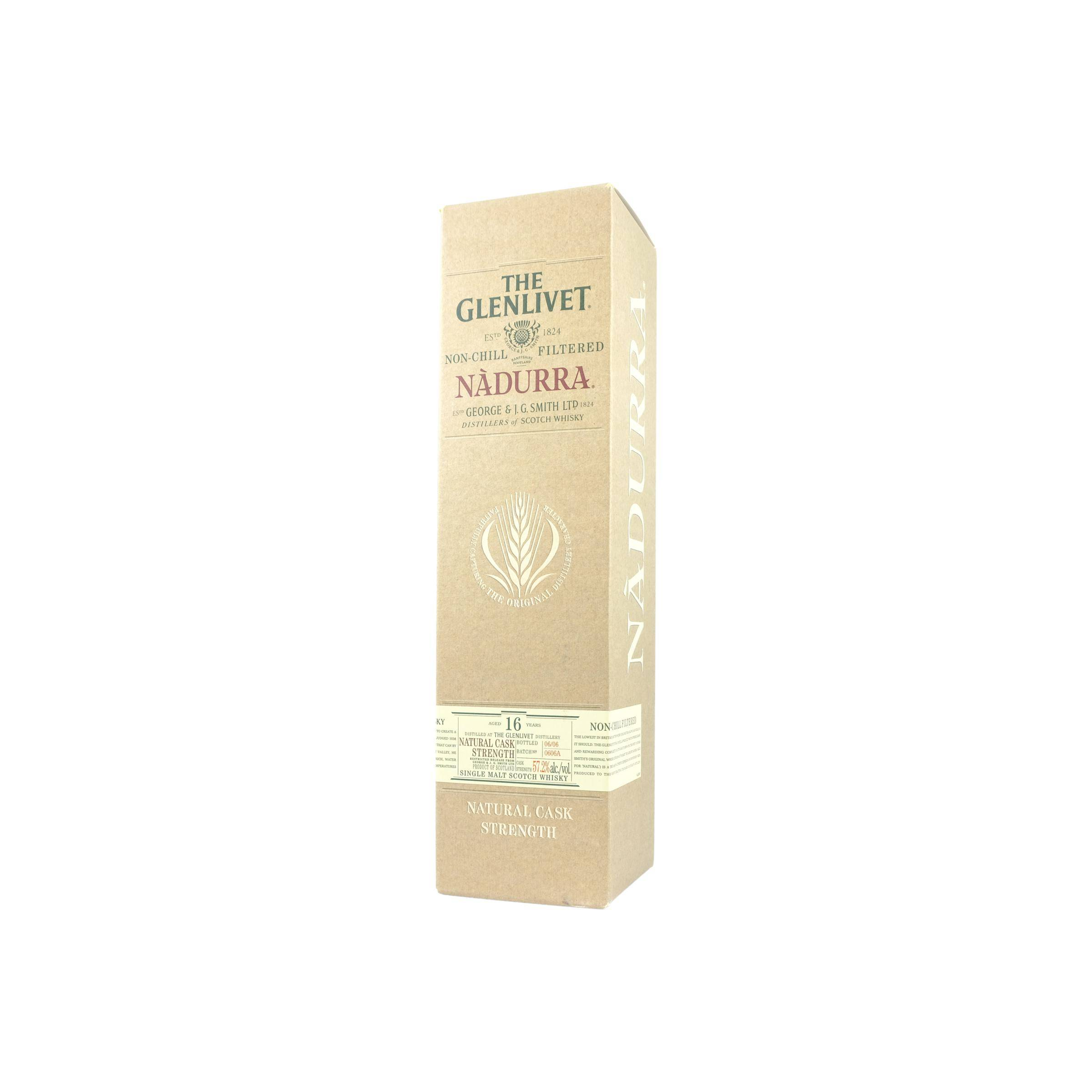 The Glenlivet 16 Years Single Malt Whisky 2