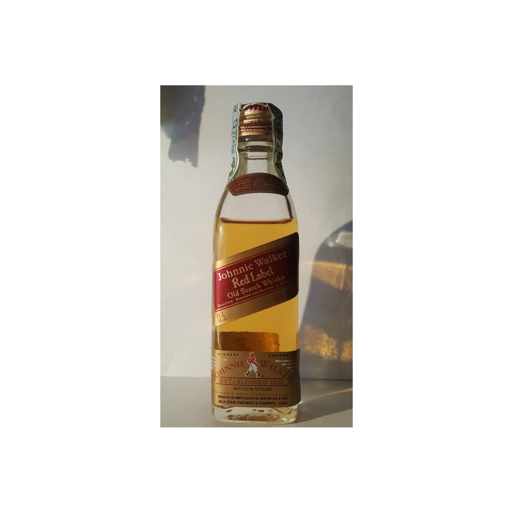 Johnnie Walker Blended Whisky 2
