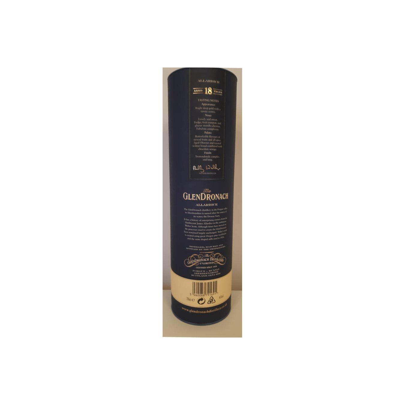 GlenDronach 18 Years Single Malt Whisky 2