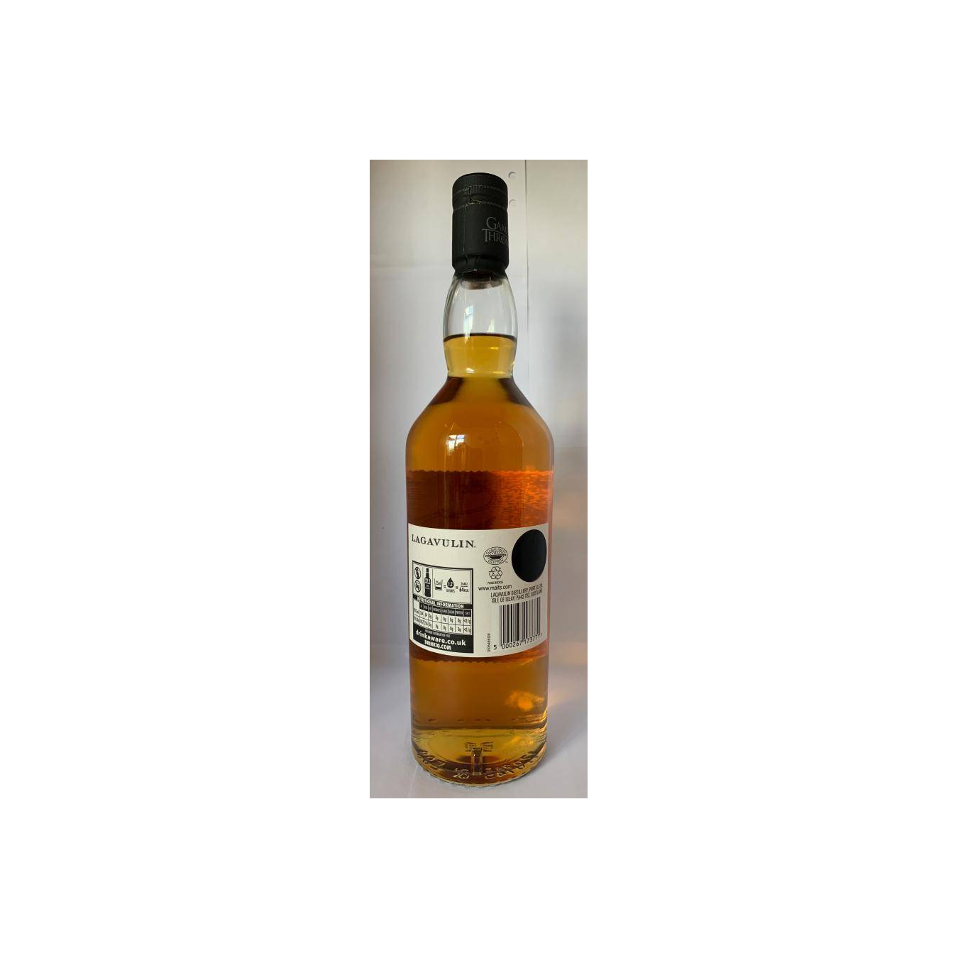 Lagavulin 9 Years Single Malt Whisky 3