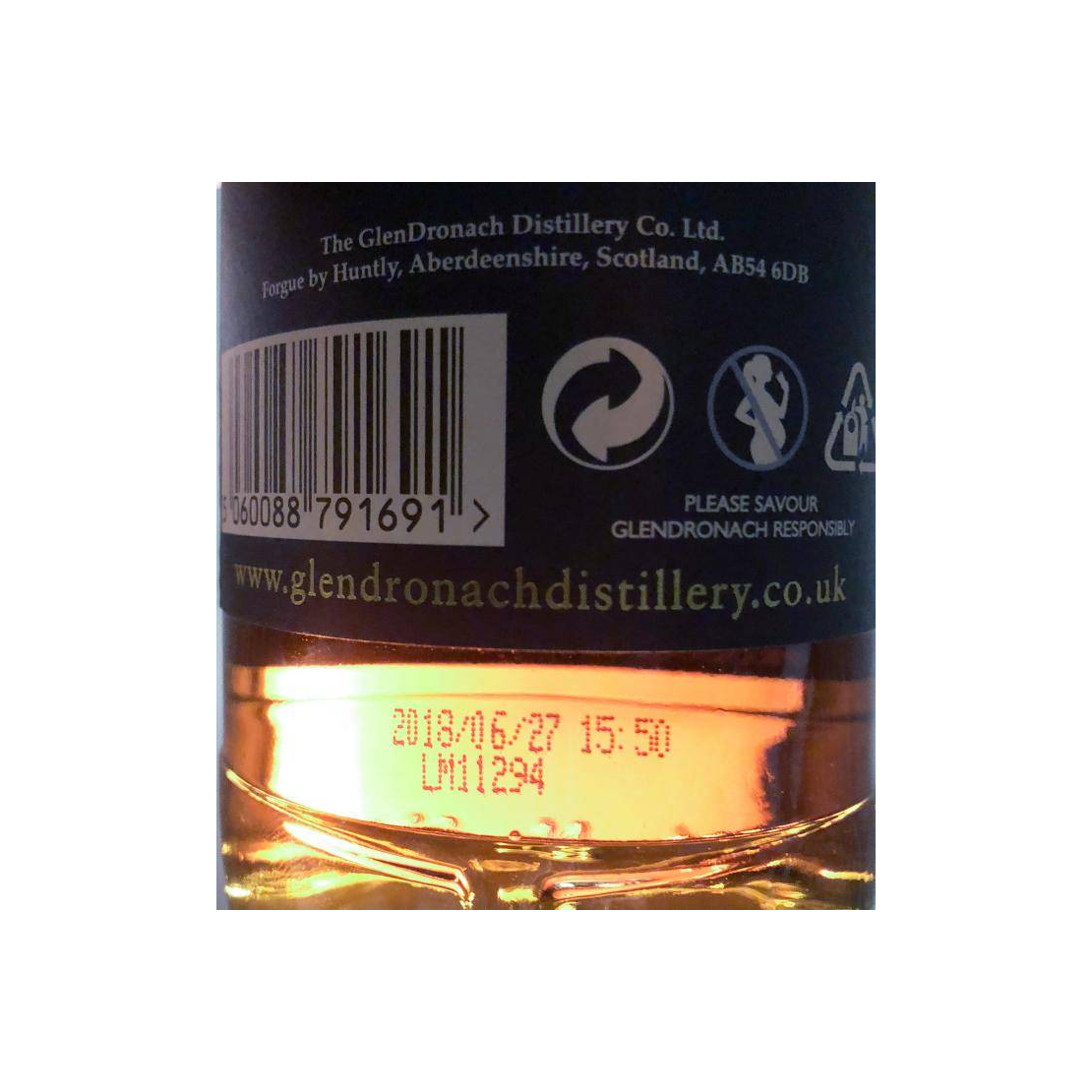 GlenDronach 18 Years Single Malt Whisky 2