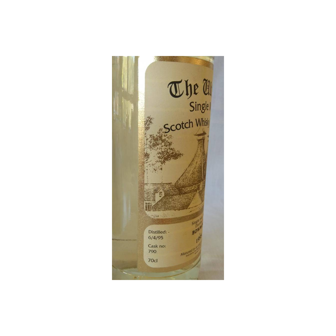 Bowmore The Ultimate 1995 8 Years Single Malt Whisky 3