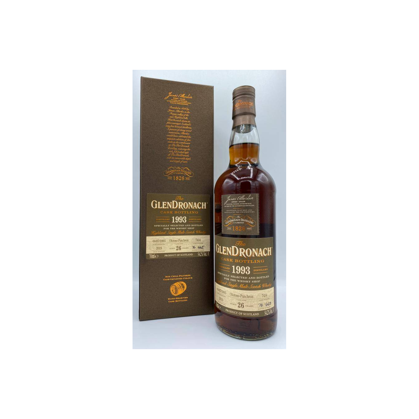 GlenDronach 1993 26 Years Single Malt Whisky 2