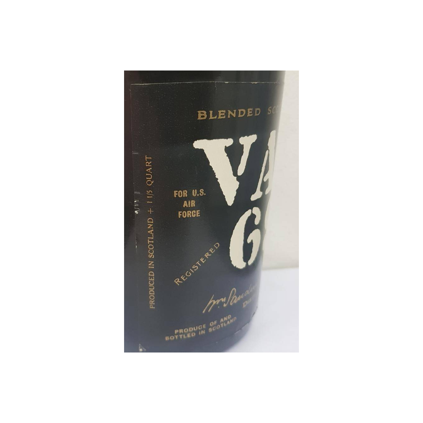 VAT 69 Blended Scotch Whisky 3