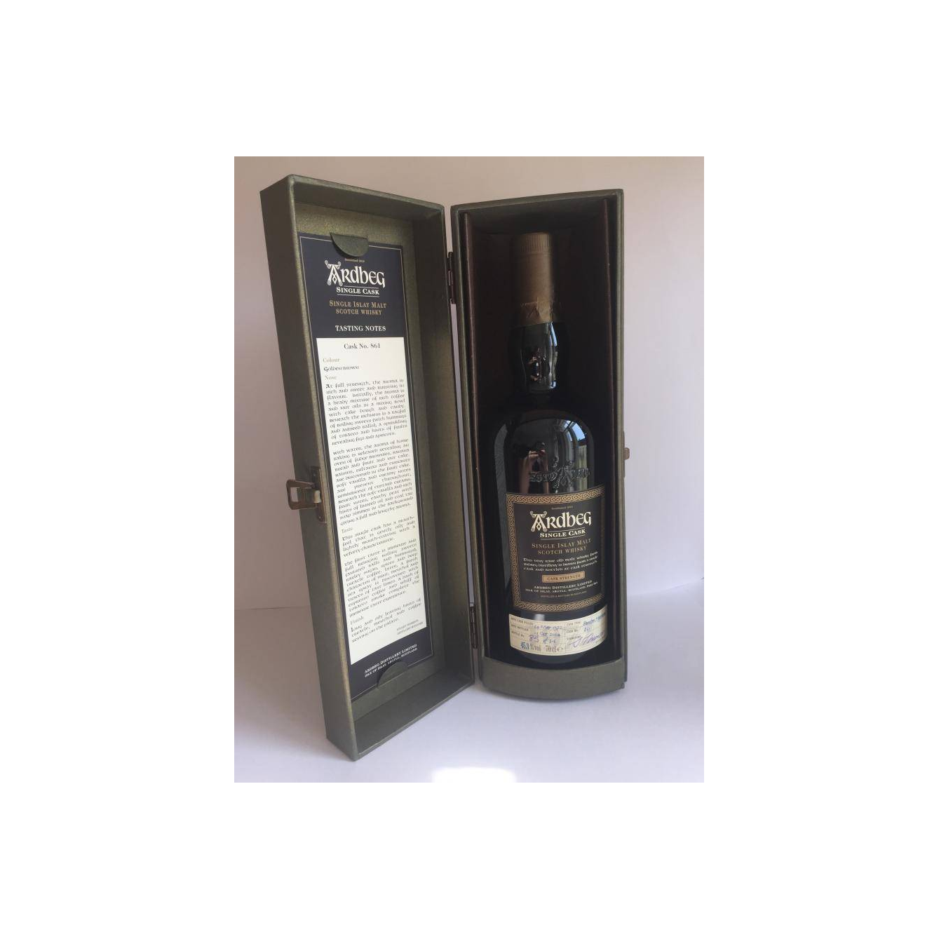 Ardbeg 1972 32 Years Single Malt Whisky 3