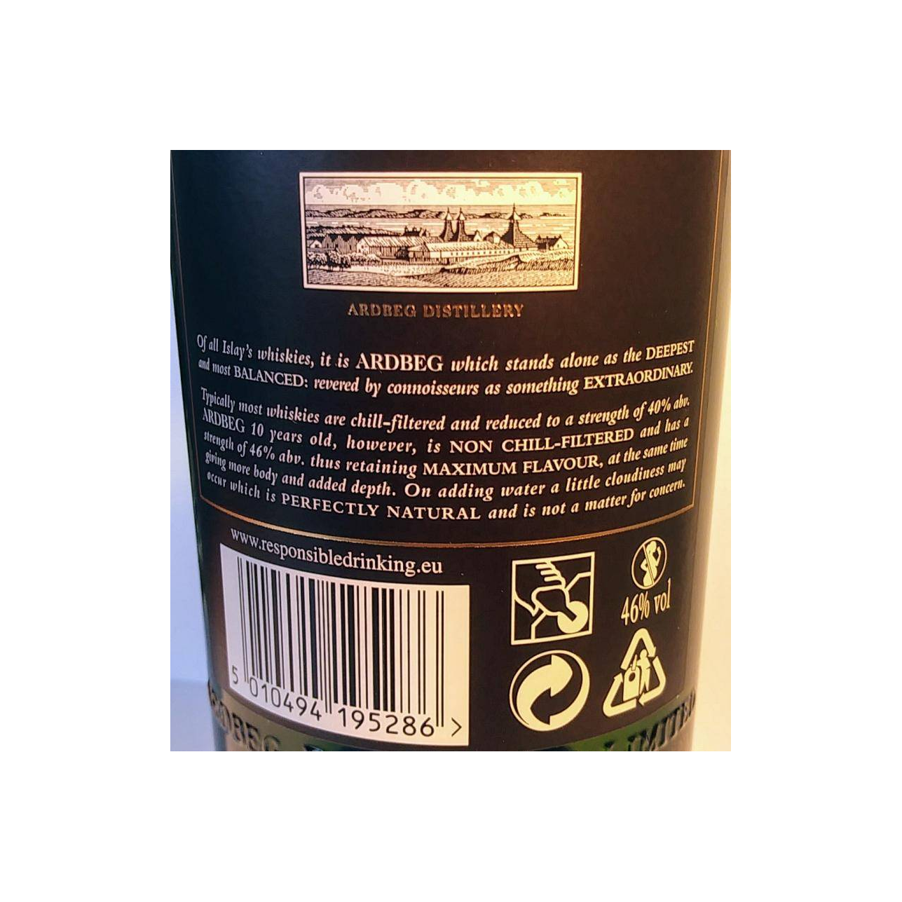 Ardbeg 10 Years Single Malt Whisky 2