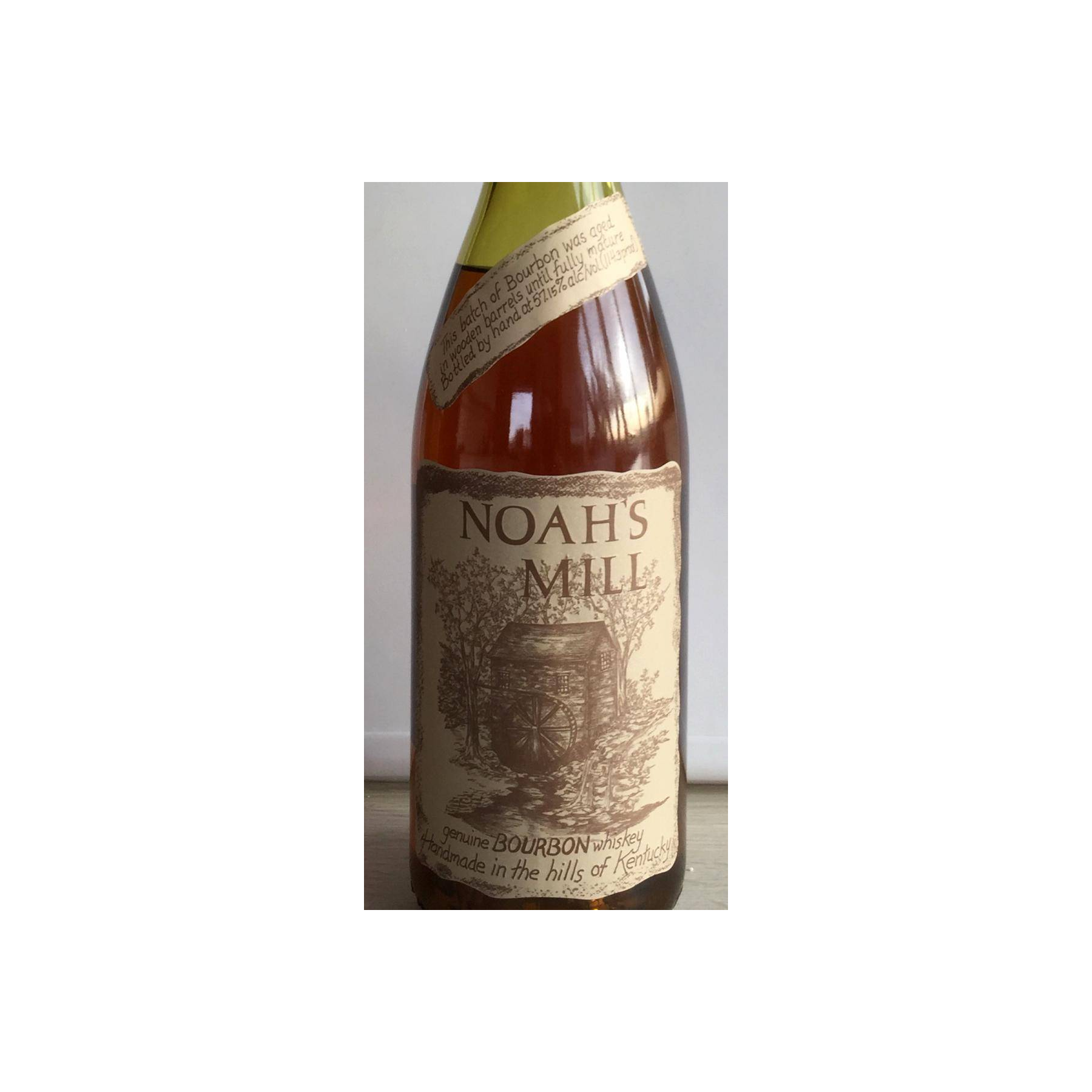 Noah's Mill Genuine Bourbon Whiskey 2