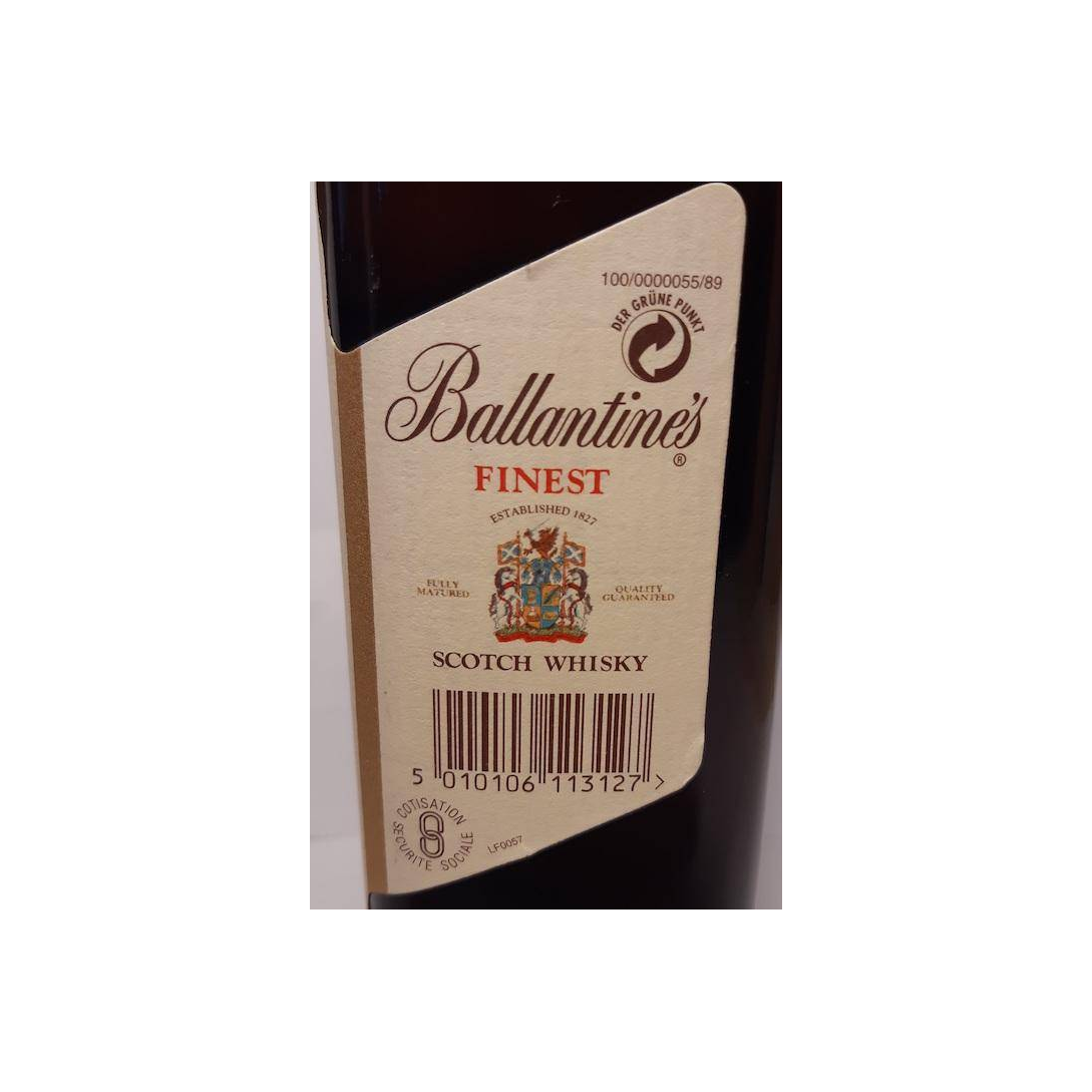 Ballantine's Finest Scotch Whisky "The water of Life" 2