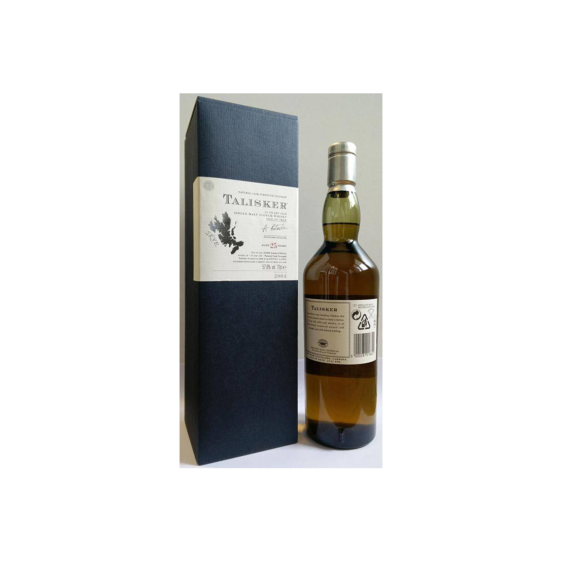 Talisker 25 Years Single Malt Whisky 3