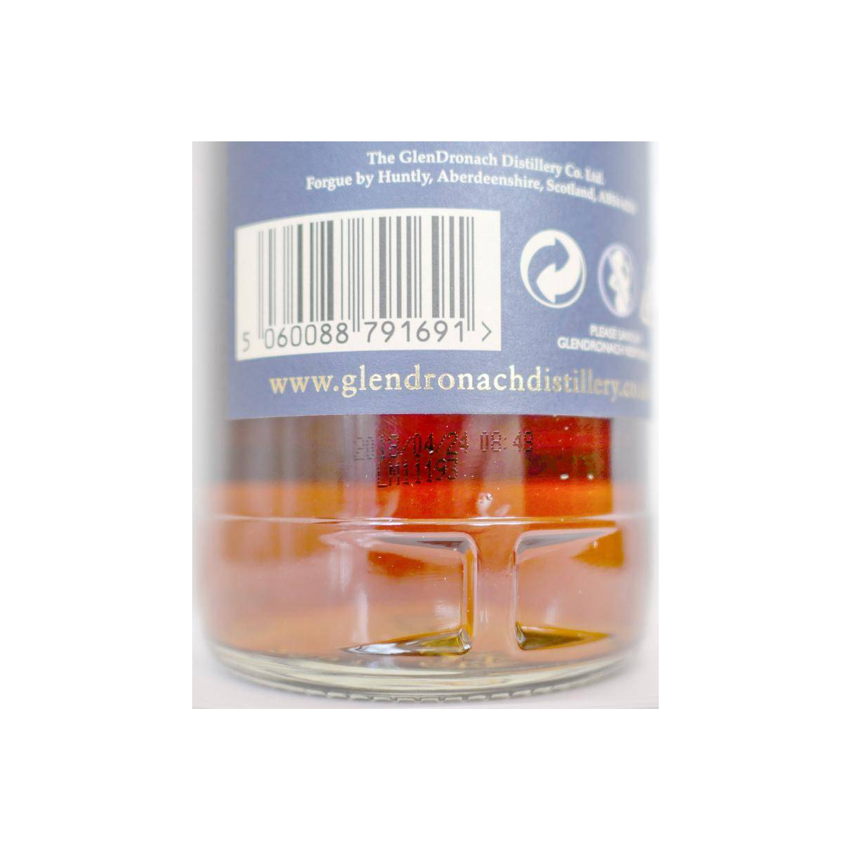 GlenDronach 18 Years Single Malt Whisky 2