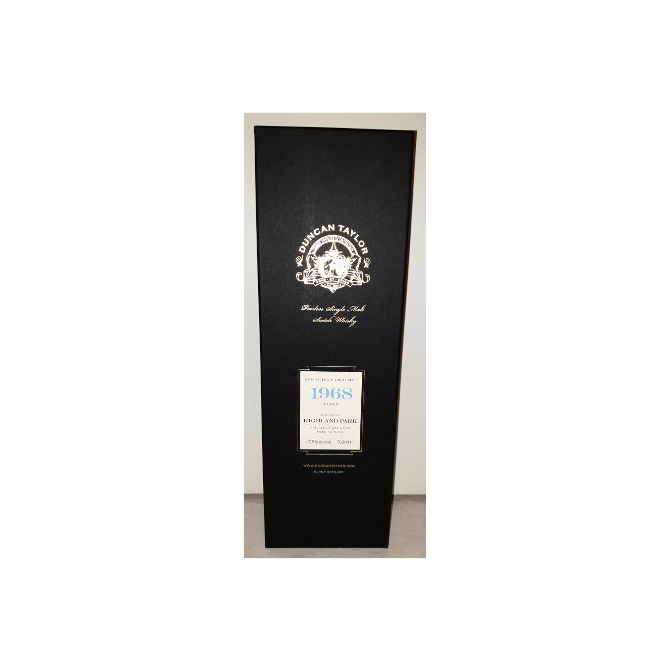 Highland Park 1968 40 Years Single Malt Whisky 2
