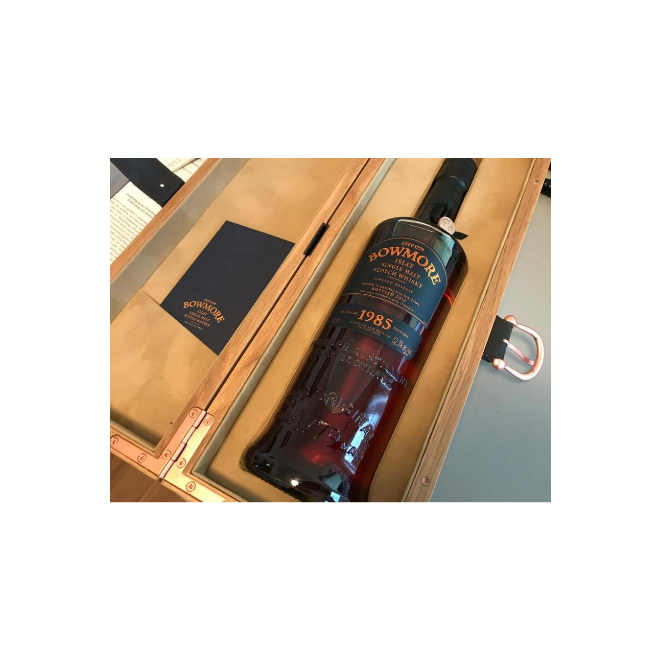 Bowmore 1985 26 Years Single Malt Whisky 2