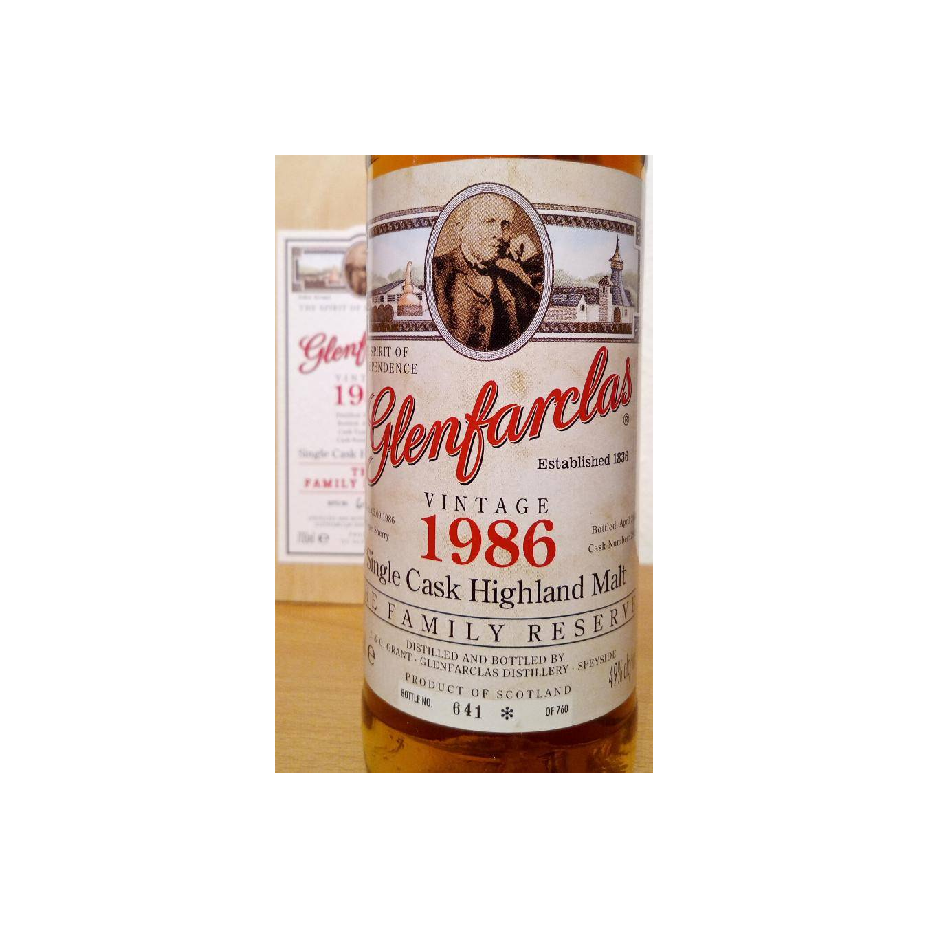 Glenfarclas 1986 19 Years Single Malt Whisky 3