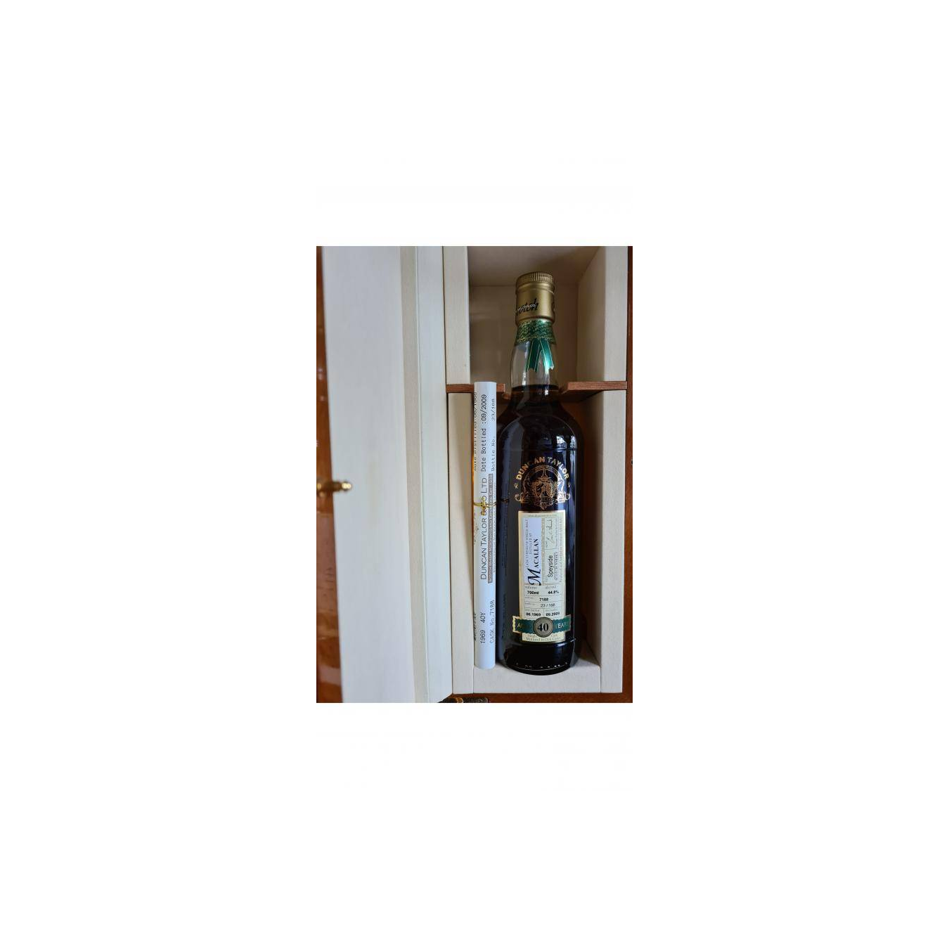 The Macallan 1969 40 Years Single Malt Whisky 2