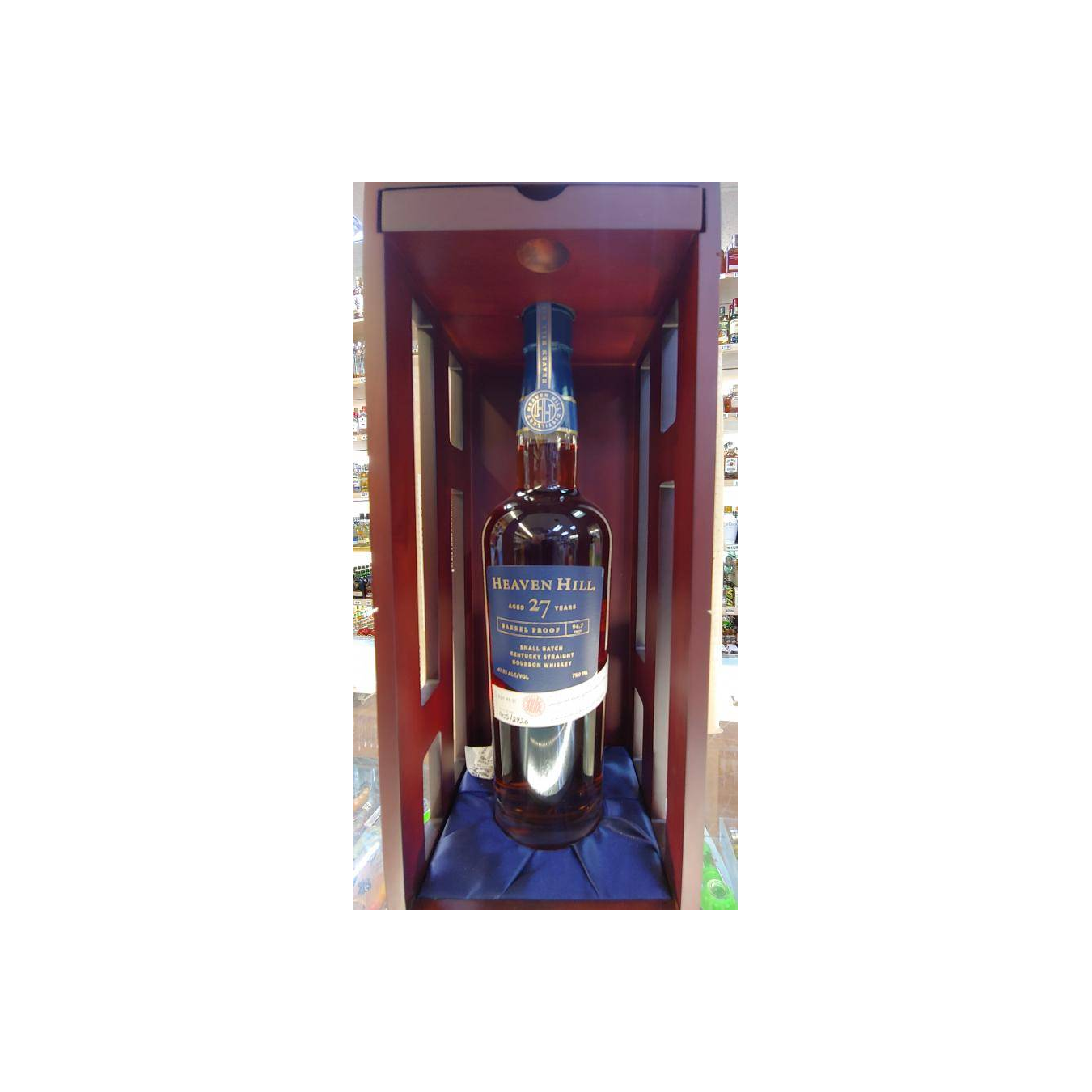 Heaven Hill 27 Years Bourbon Whisky 2