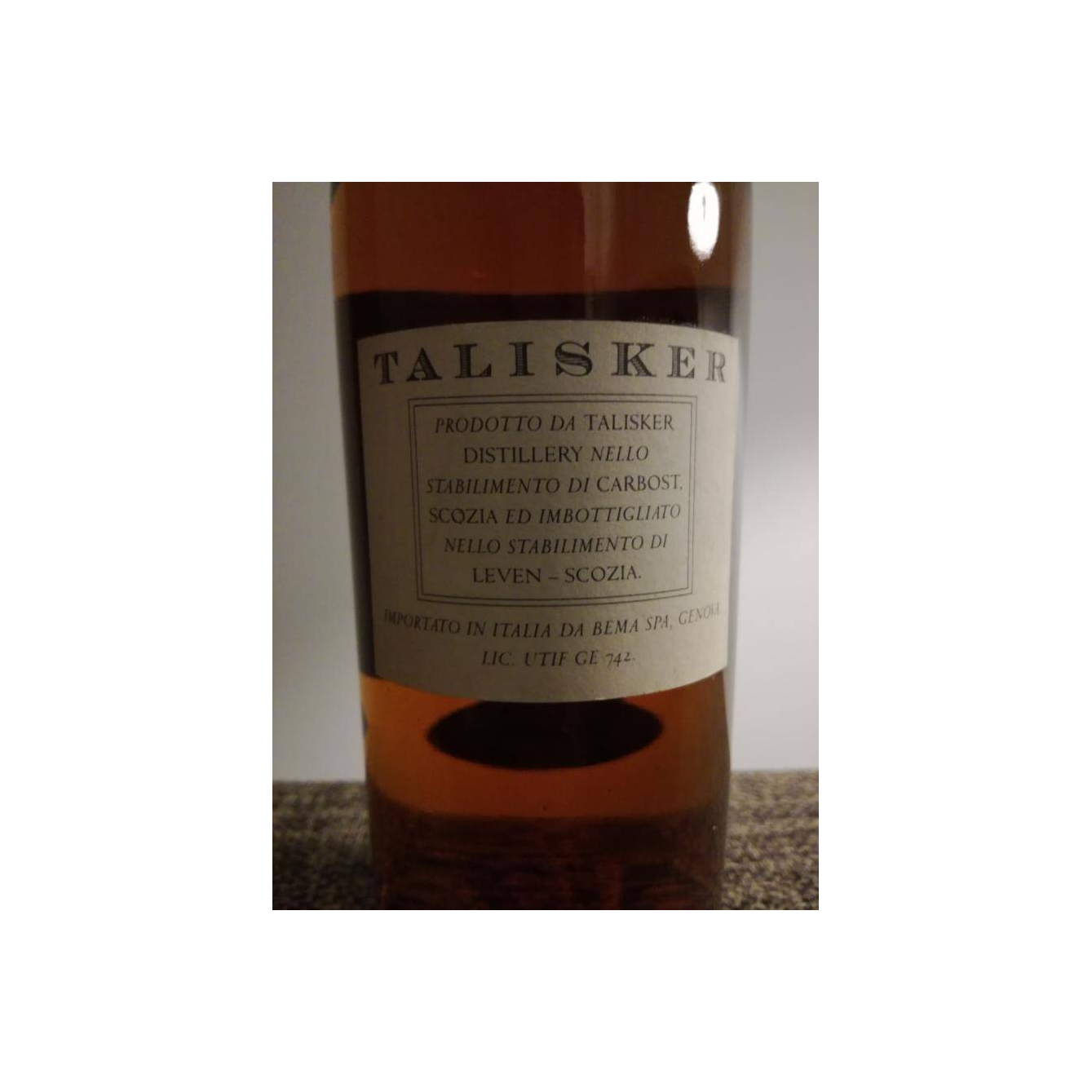 Talisker 10 Years Single Malt Whisky 2