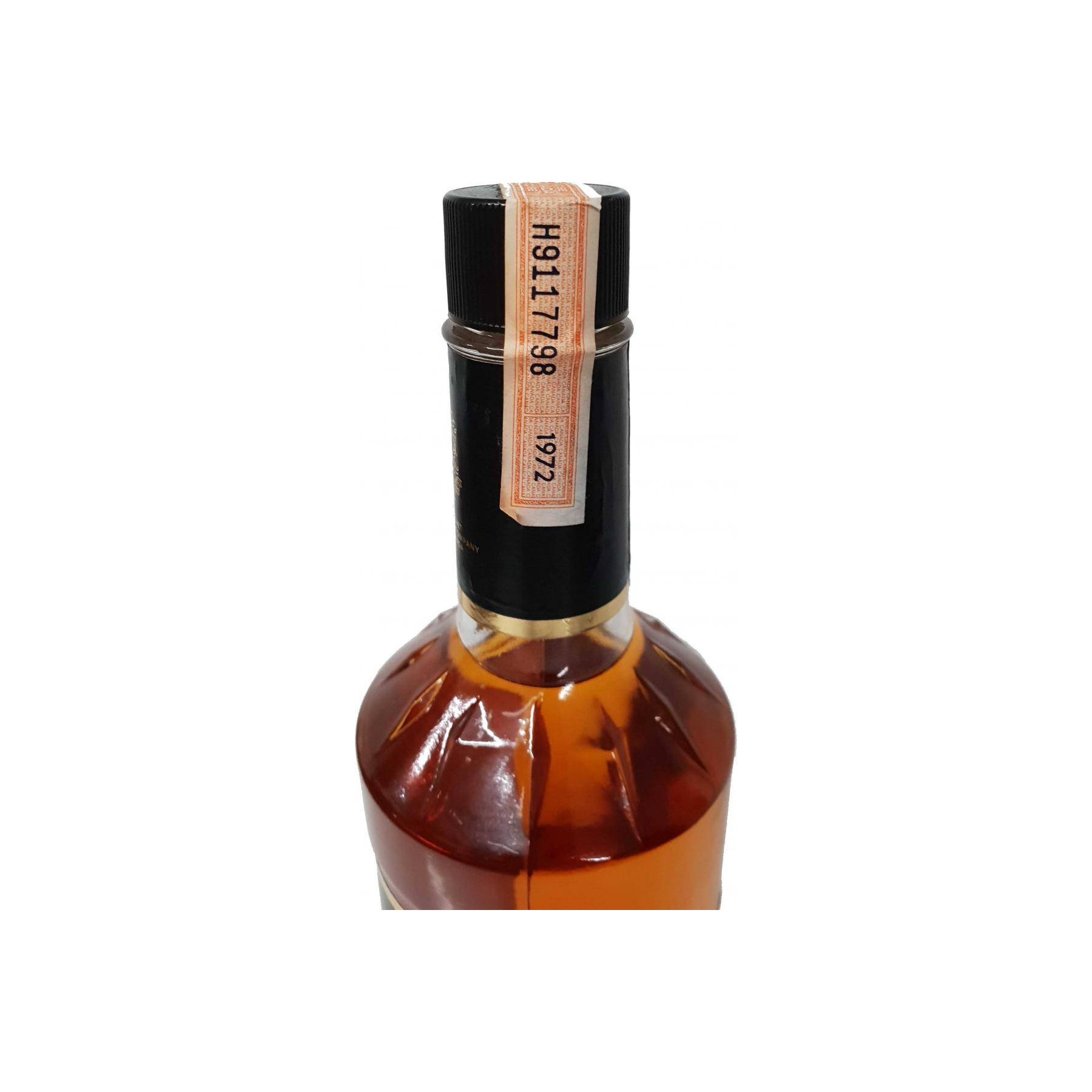 Black Velvet Canadian Whisky 3
