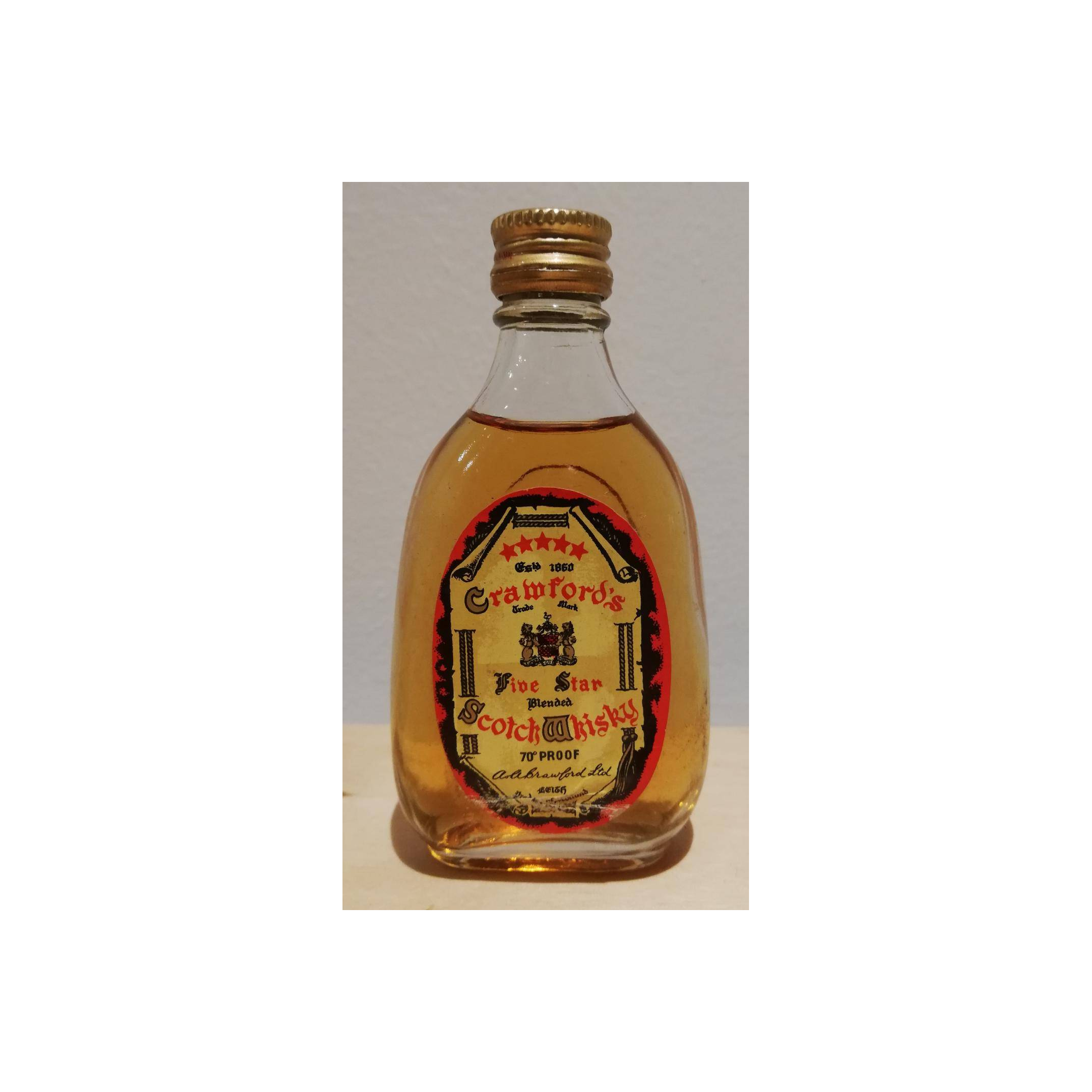 Crawford's (SCO) 5 Star - Blended Scotch Whisky 2