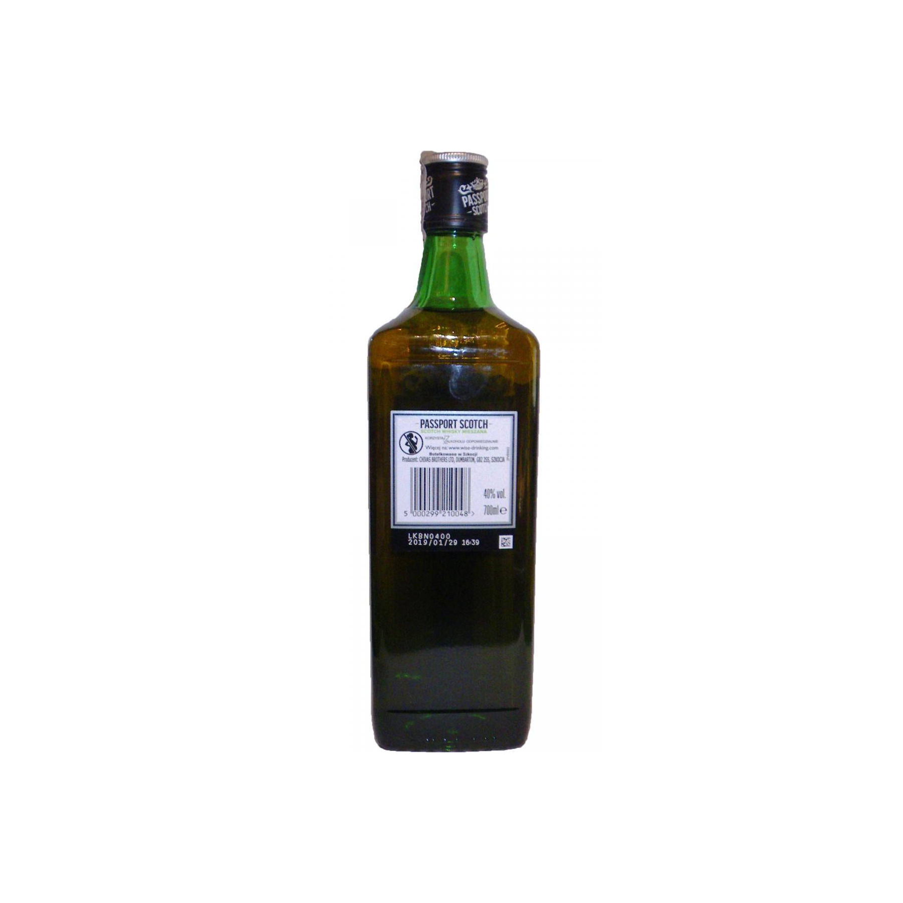 Chivas Regal Blended Scotch Whisky Blended Whisky 2