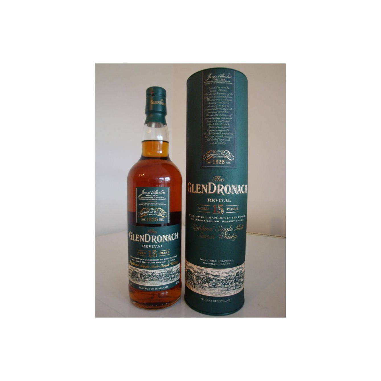 GlenDronach 15 Years Single Malt Whisky 2