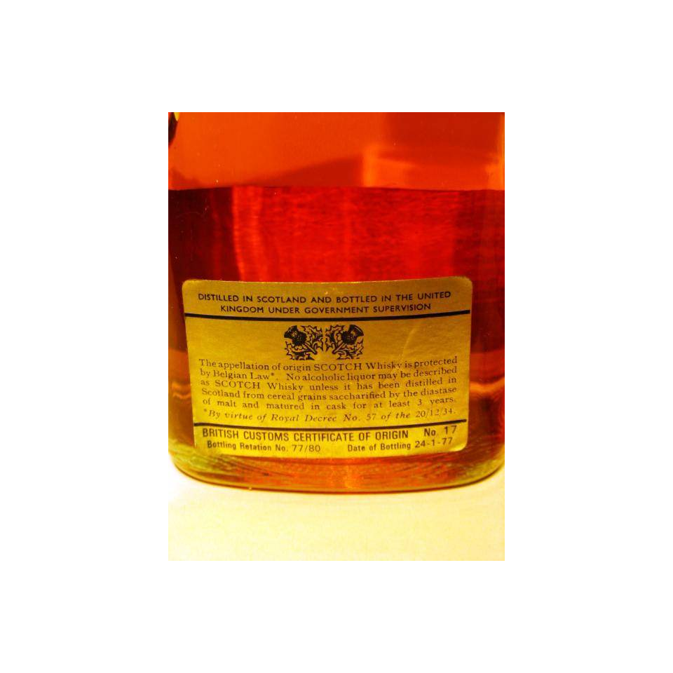 Johnnie Walker Blended Whisky 2
